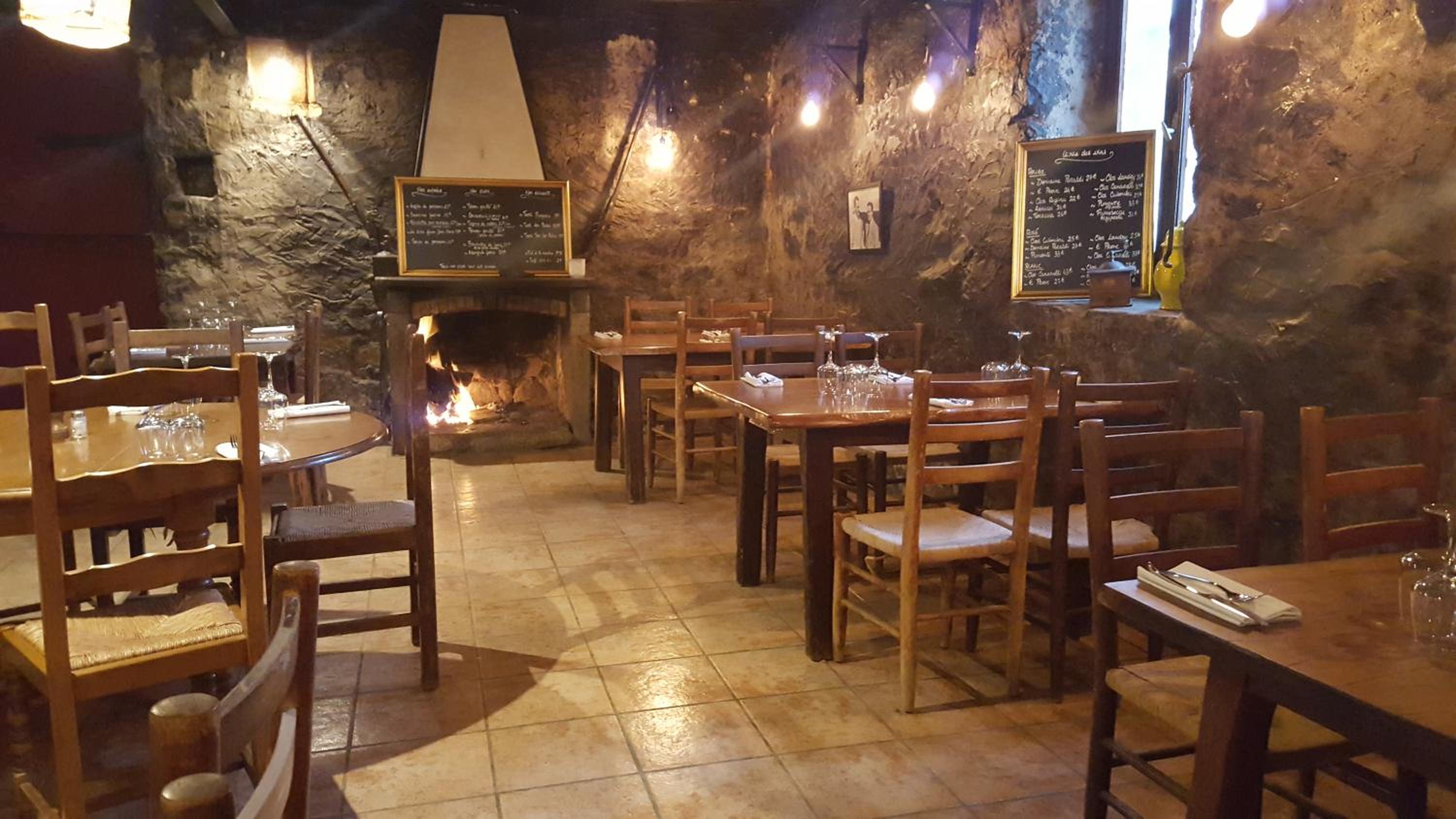 restaurant