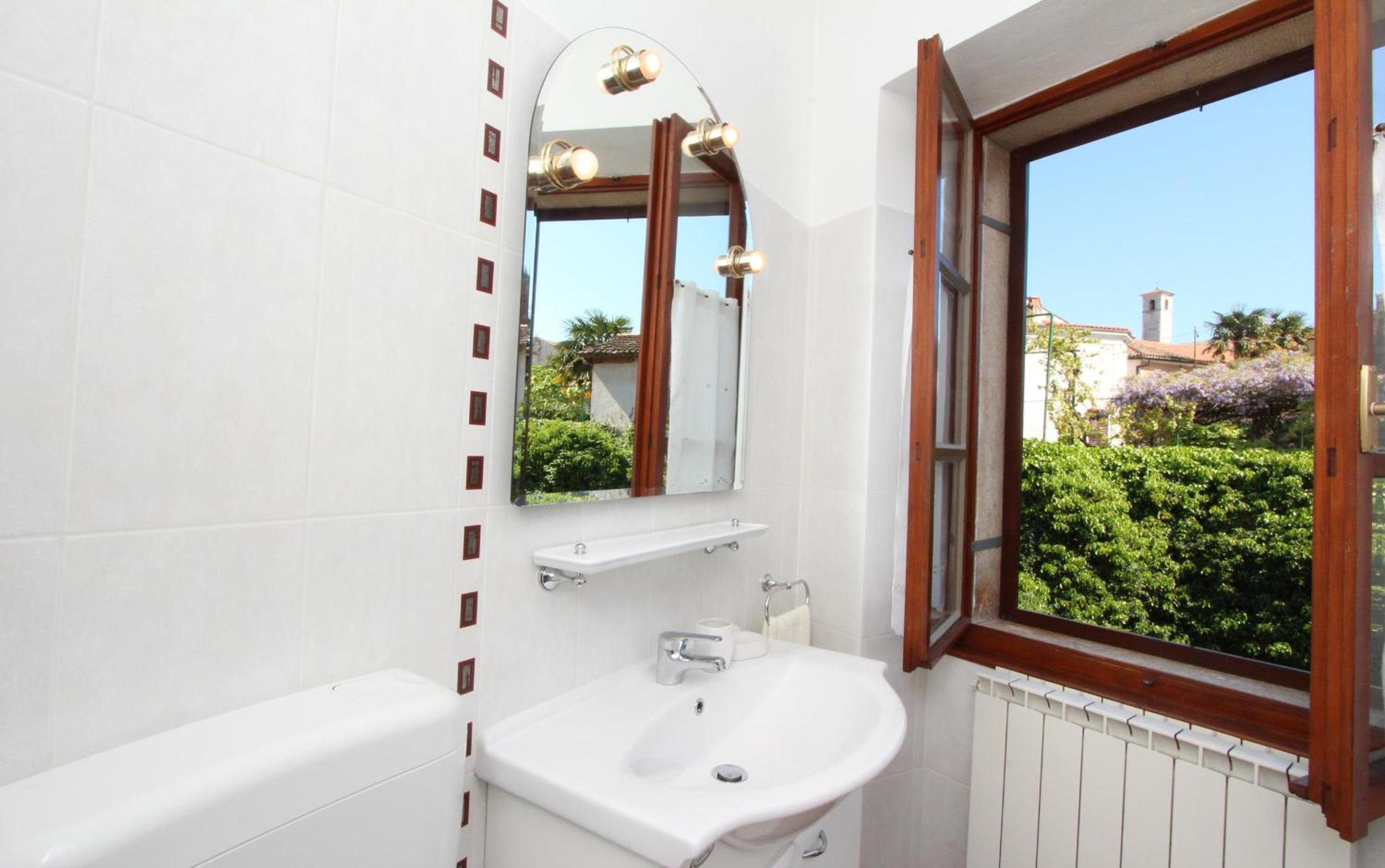 Apartments Ive en Rovinj — bathroom