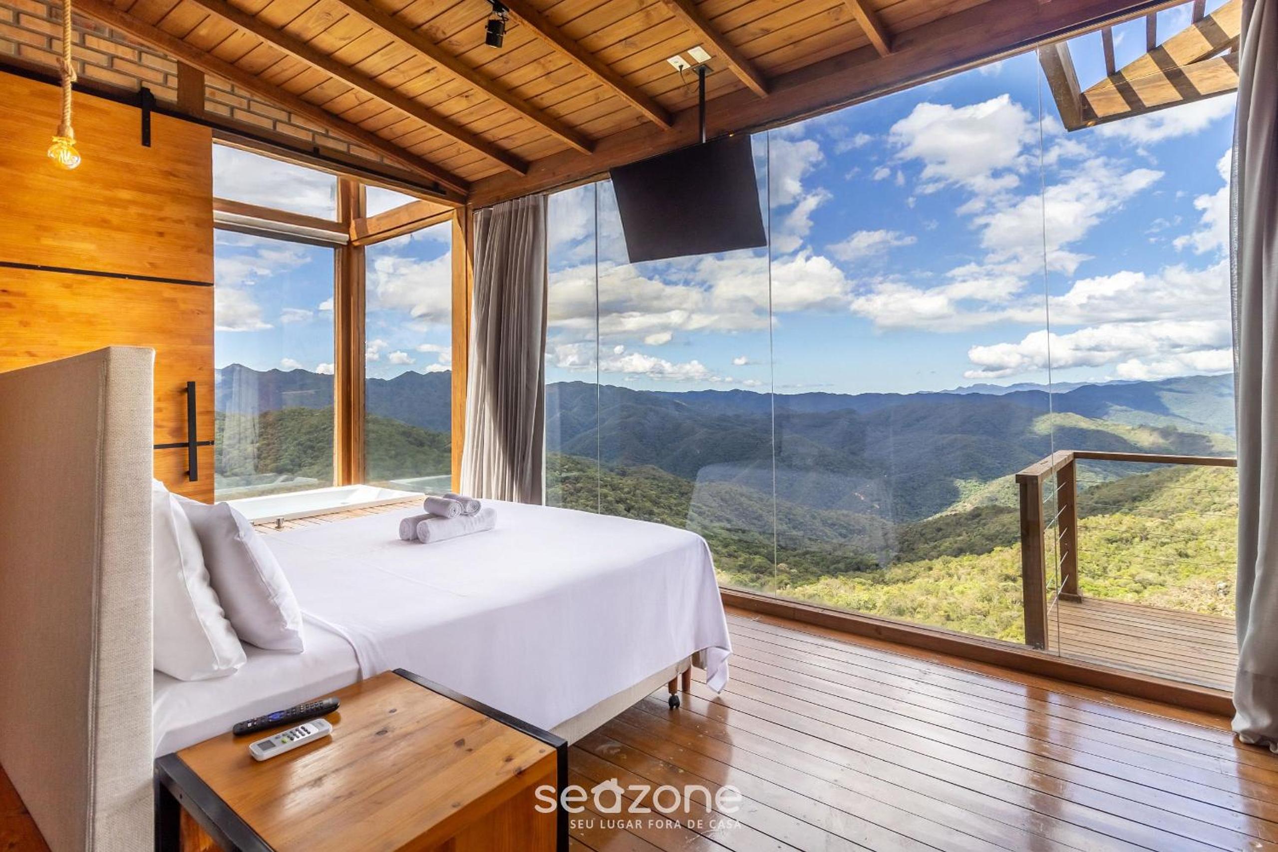 Amazing cabin with panoramic view VST010