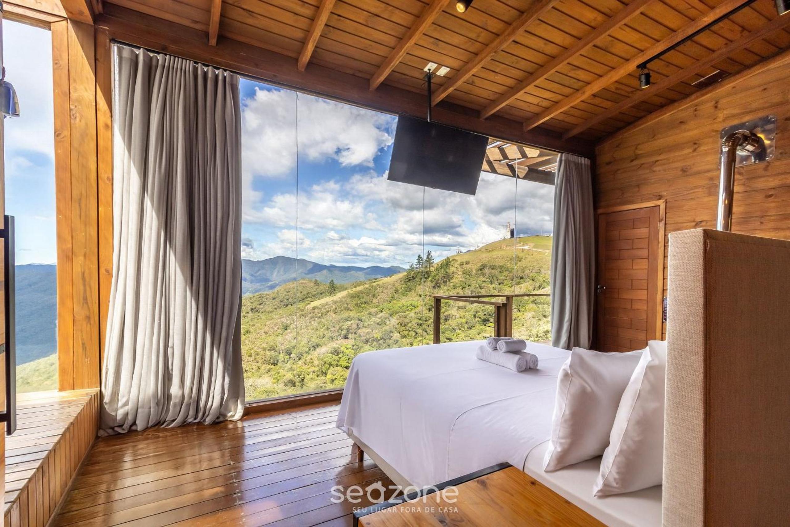 Amazing cabin with panoramic view VST010