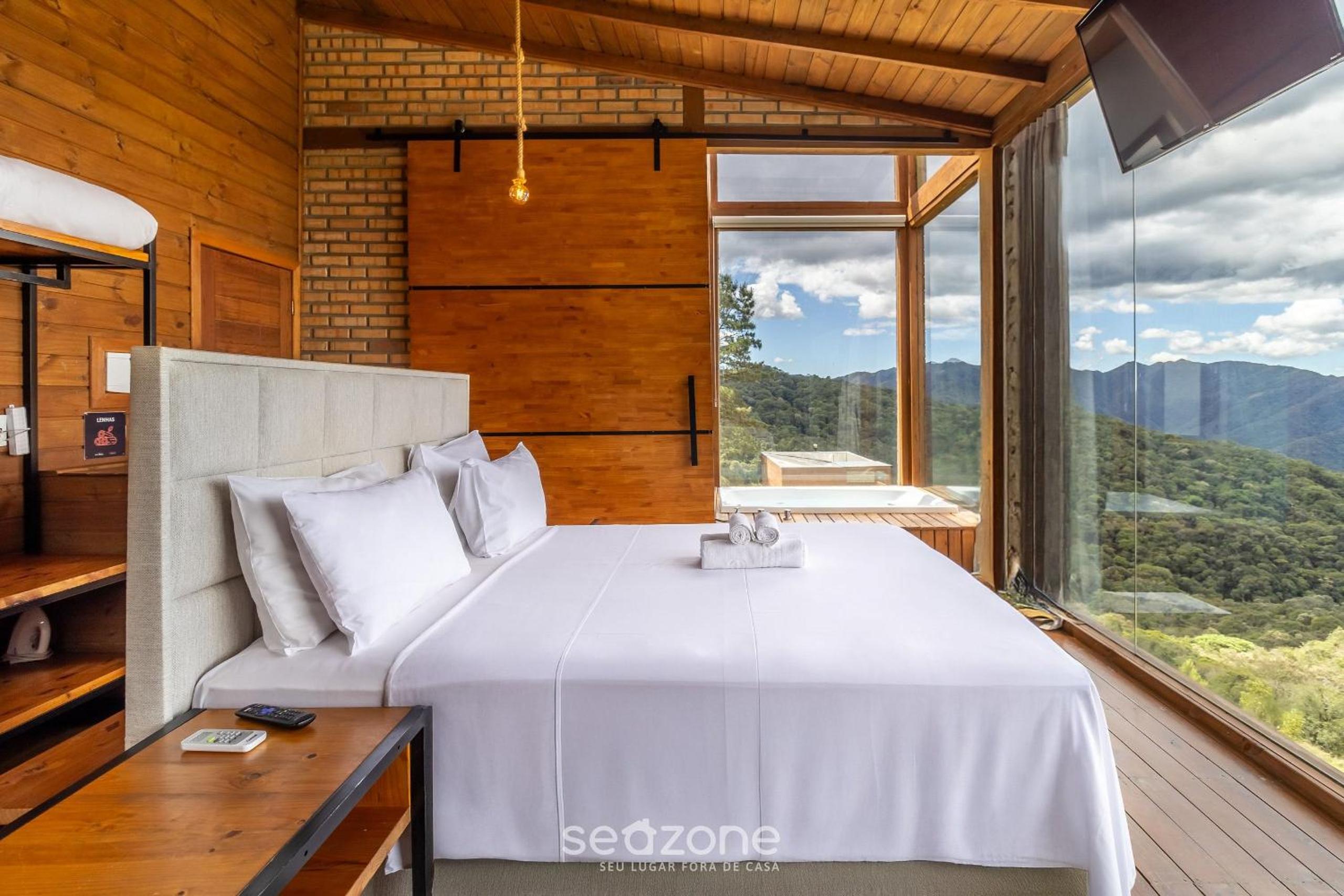 Amazing cabin with panoramic view VST010