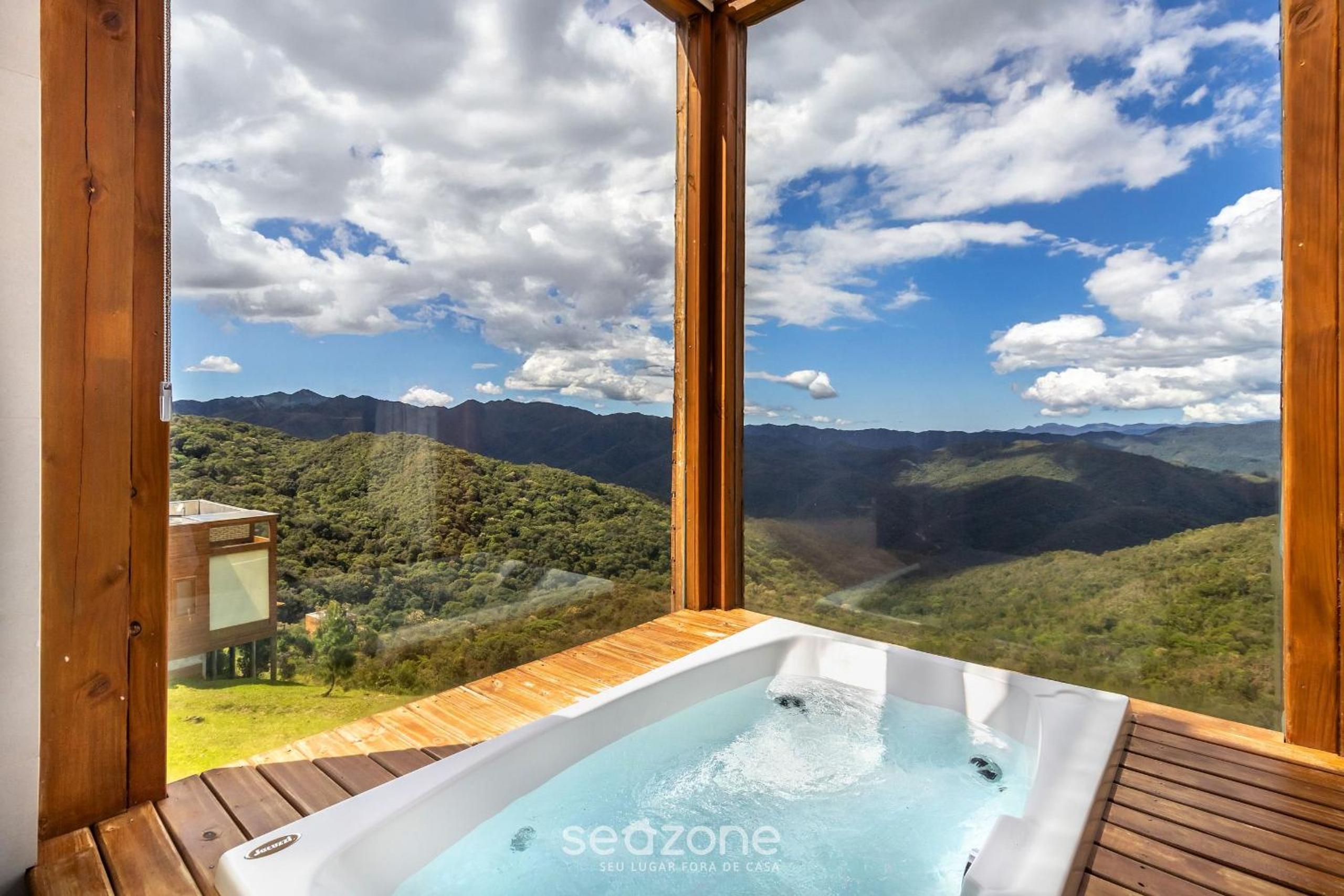 Amazing cabin with panoramic view VST010