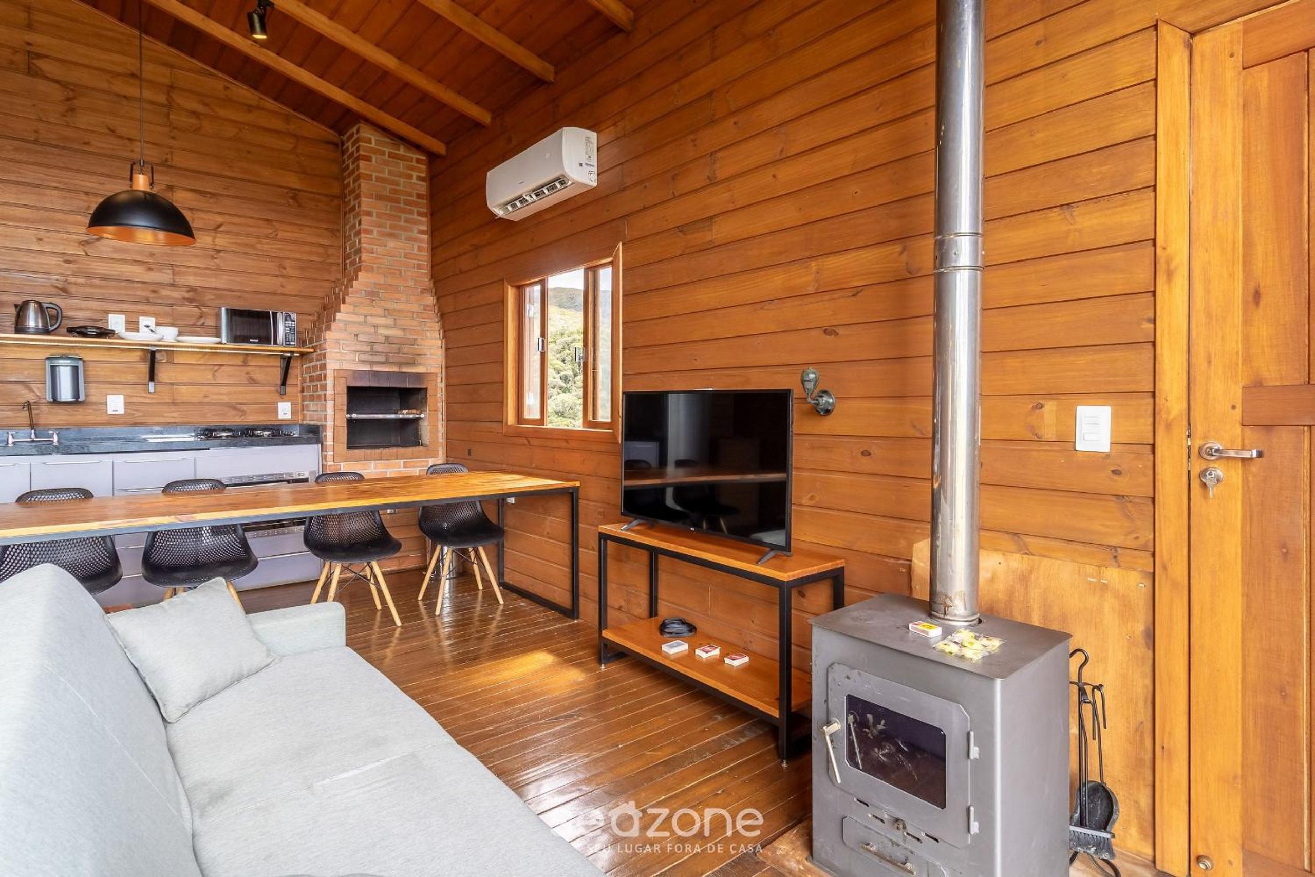 Cabin in the mountains with beautiful views VST012