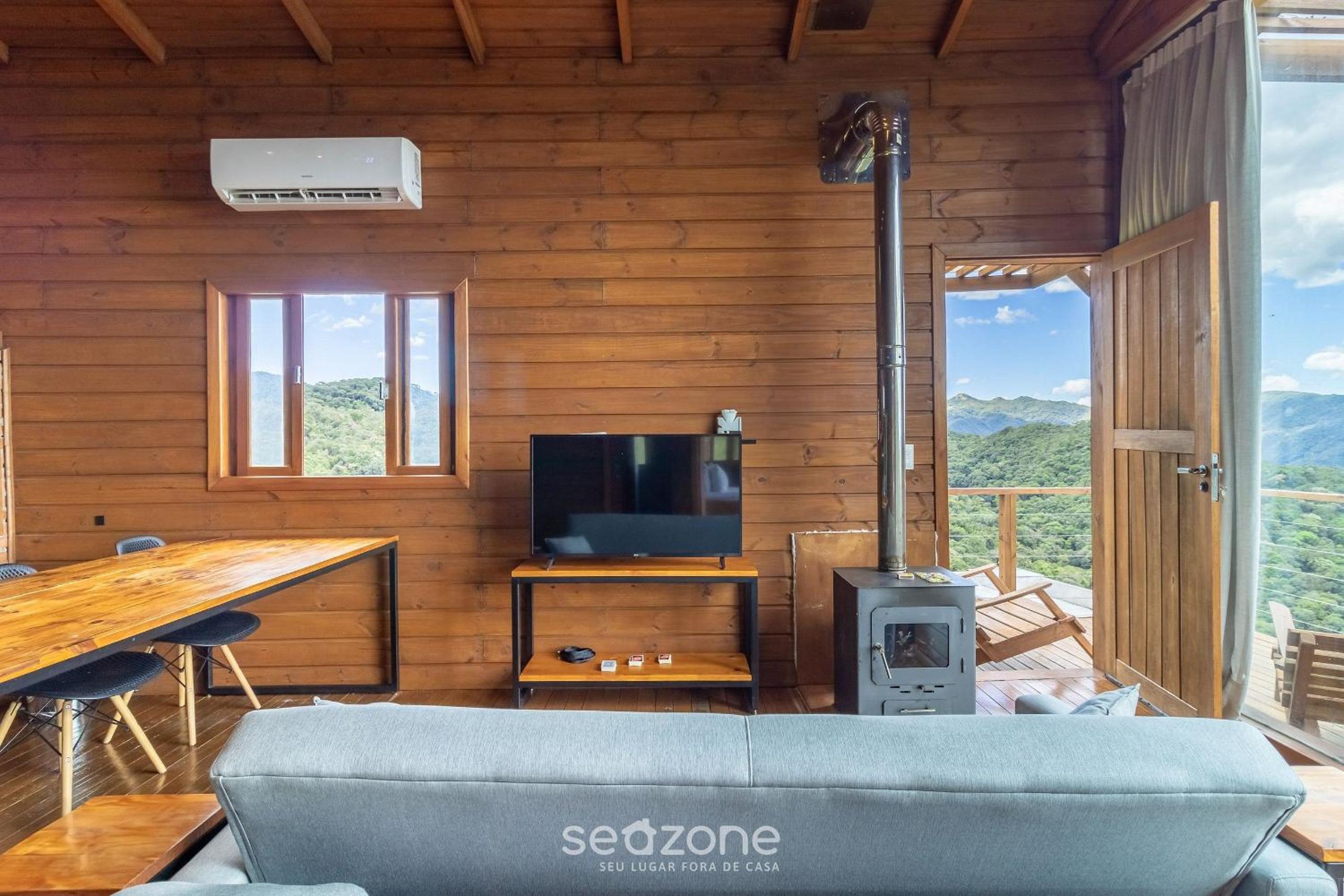 Cabin in the mountains with beautiful views VST012