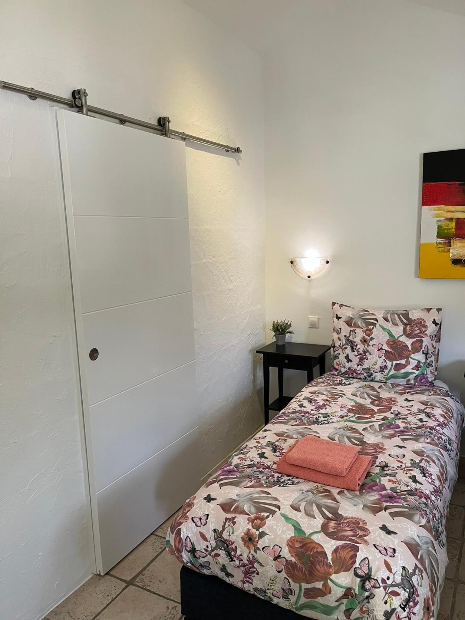 Maison Castellane Chambre d'Hotes B&B