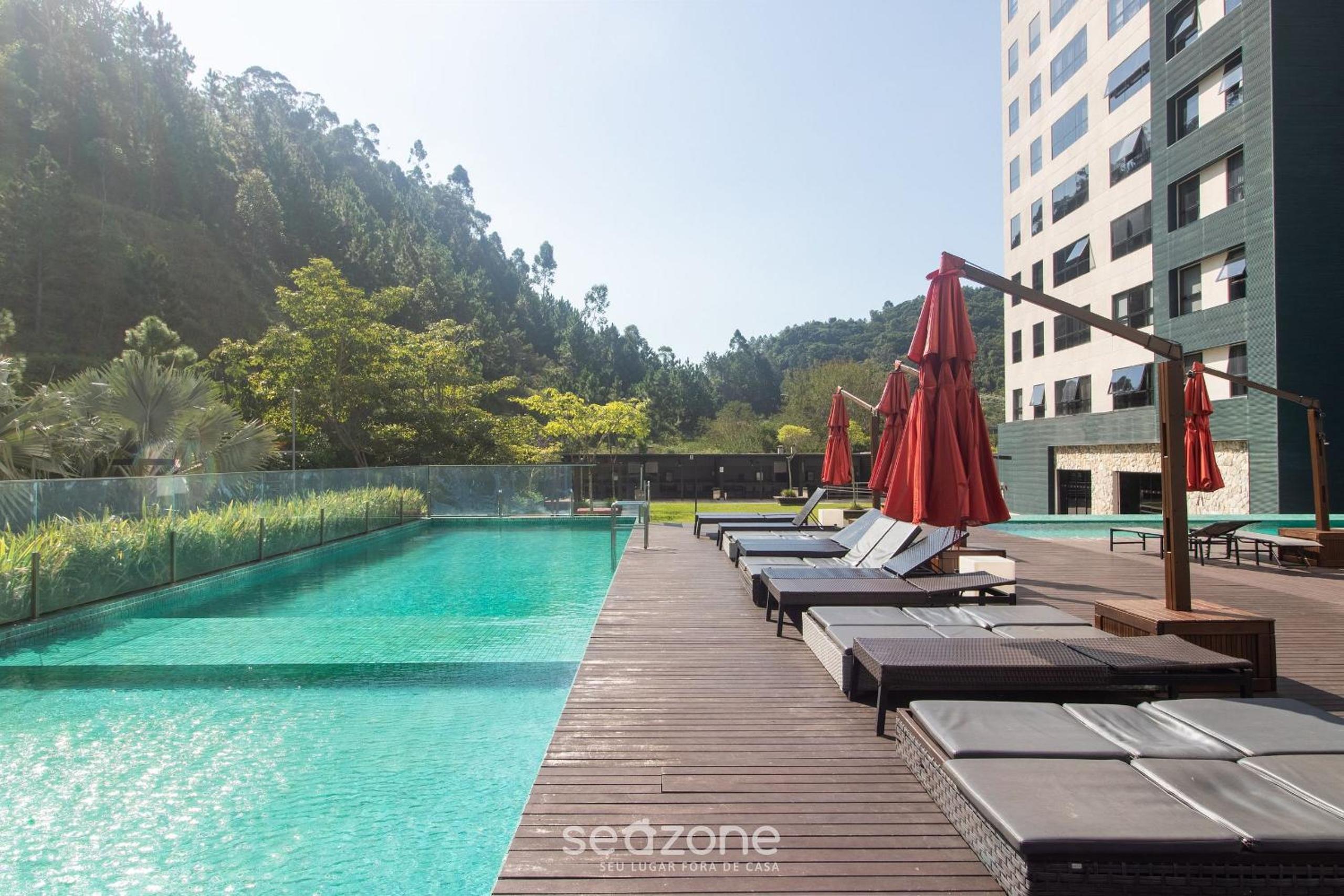 Beautiful Apartment in Building with Pool MPB0034