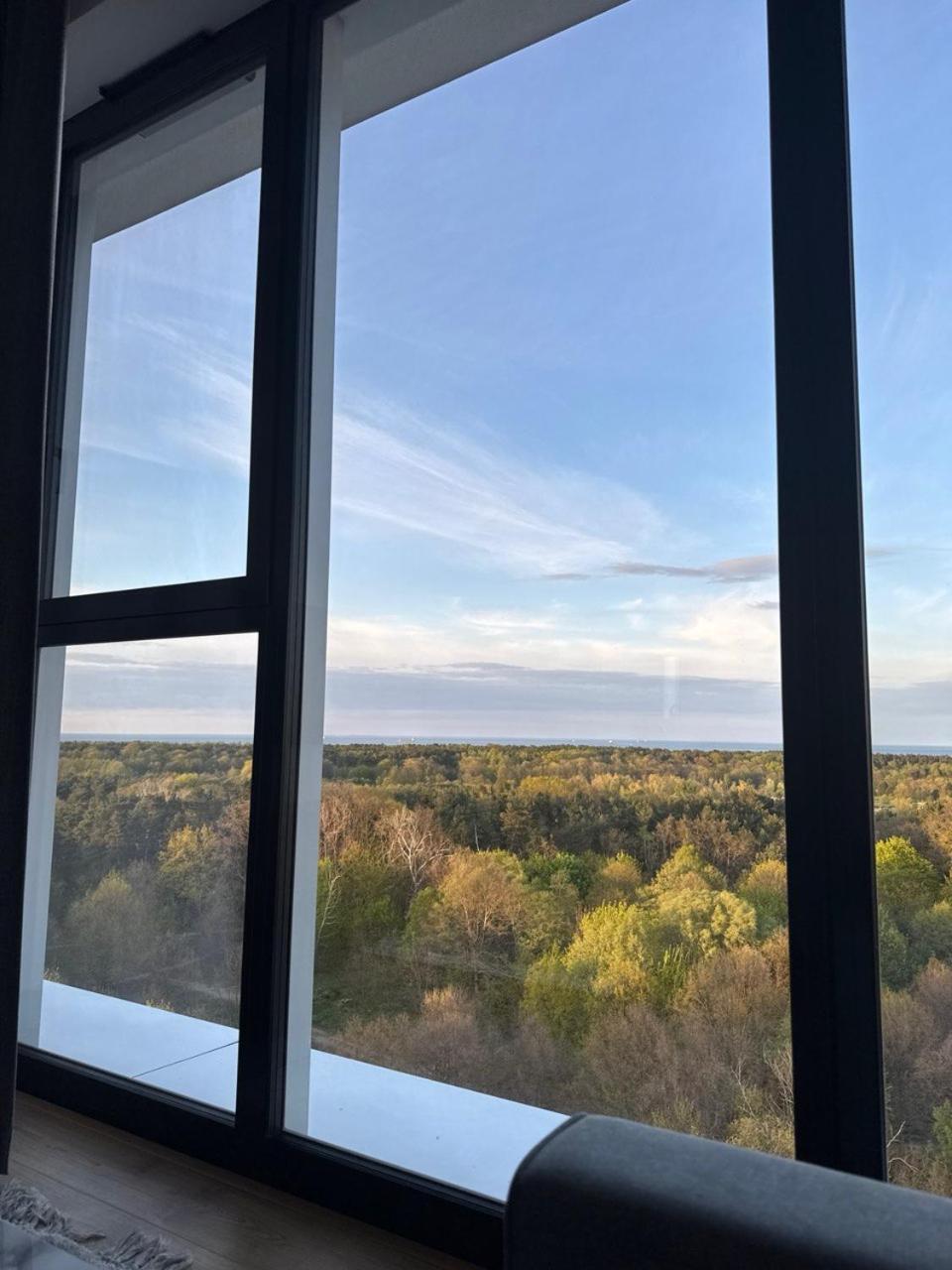Widok - Klima - WiFi - Netflix - Sauna - Darmowy parking - Siłownia - Obok plaży - Mieszkanie z widokiem na morze 6 osób