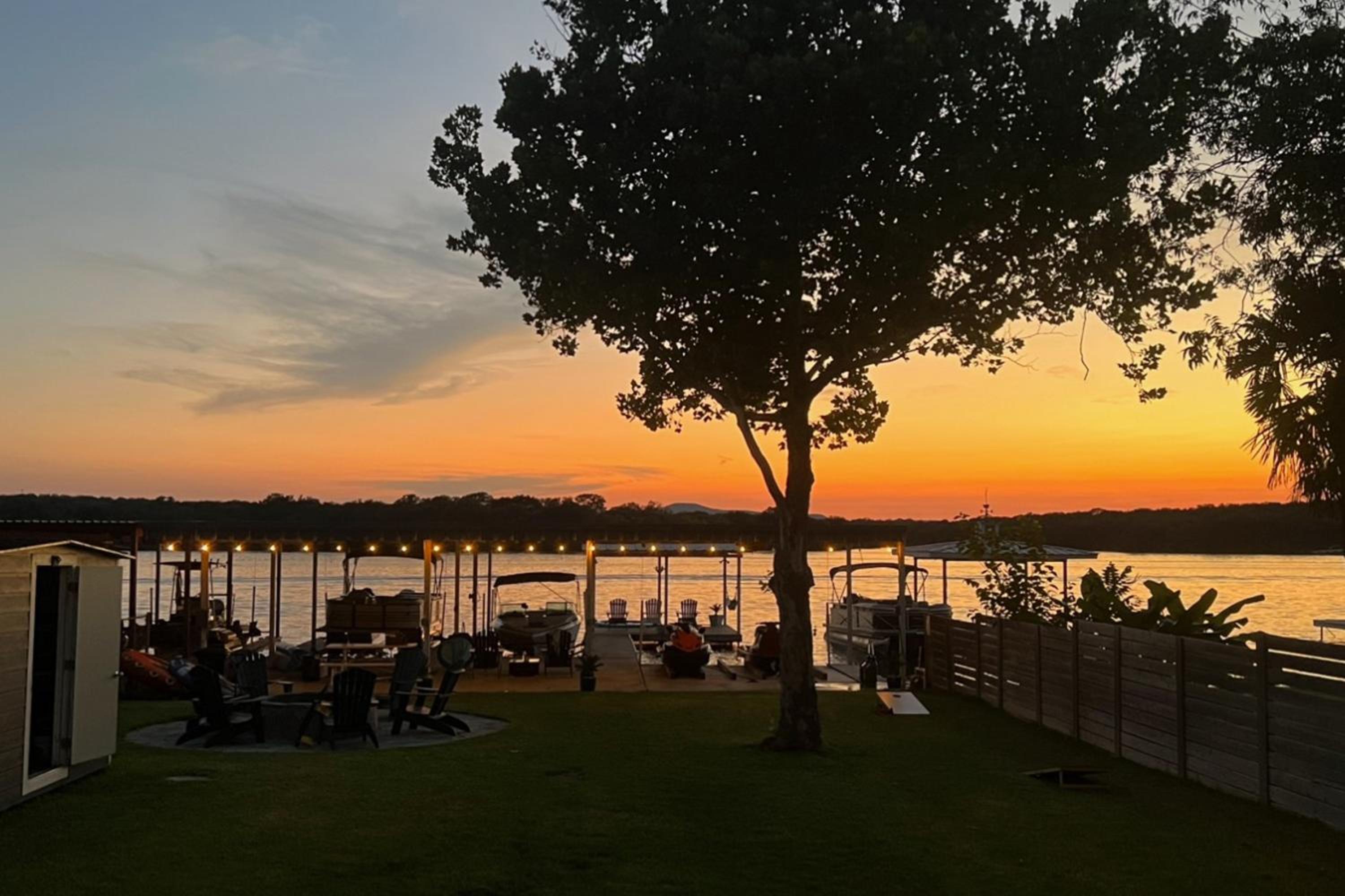 Open Water Sunset Kingsland Lakehouse with Boat Slip
