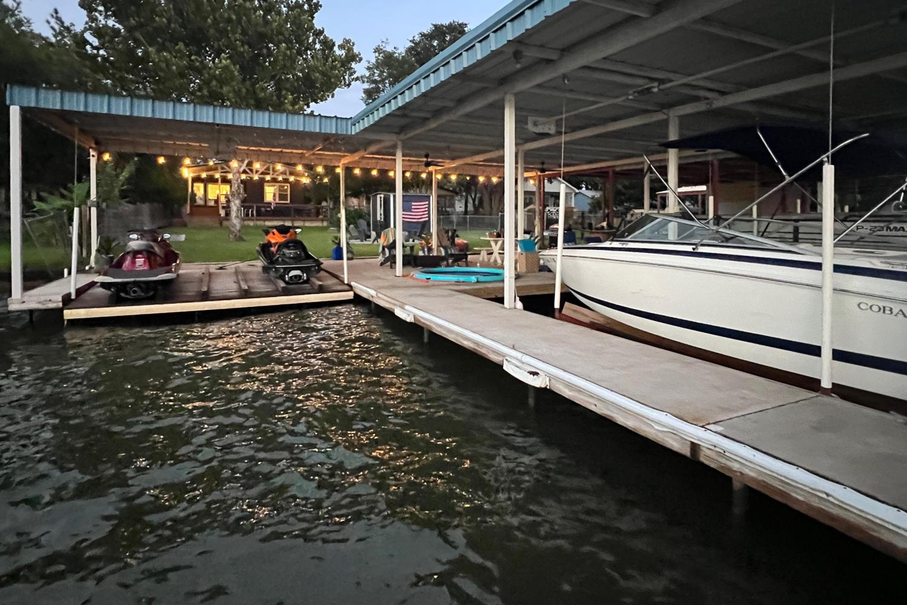 Open Water Sunset Kingsland Lakehouse with Boat Slip