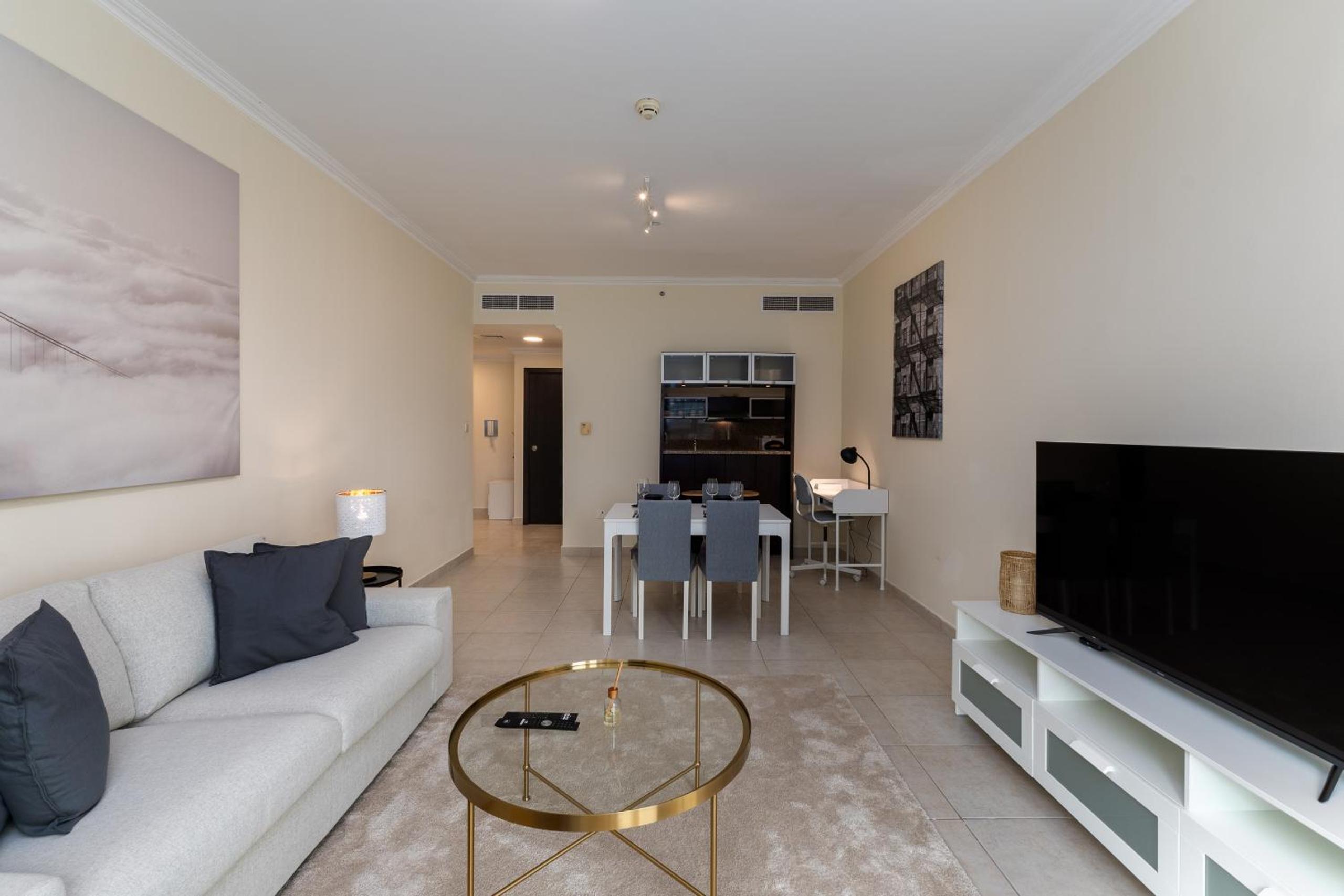 Marina Quays West, Dubai Marina - Mint Stay