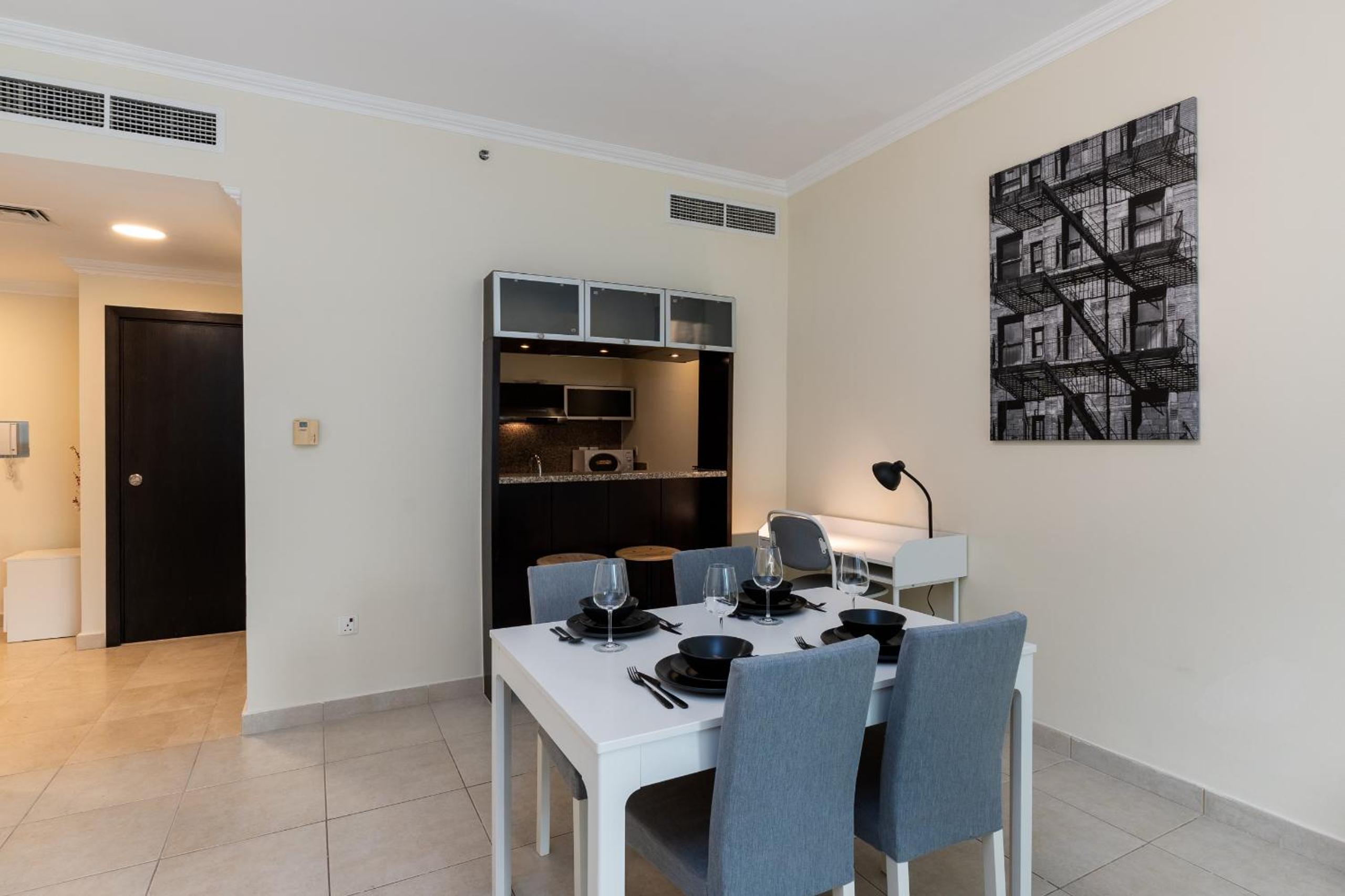 Marina Quays West, Dubai Marina - Mint Stay
