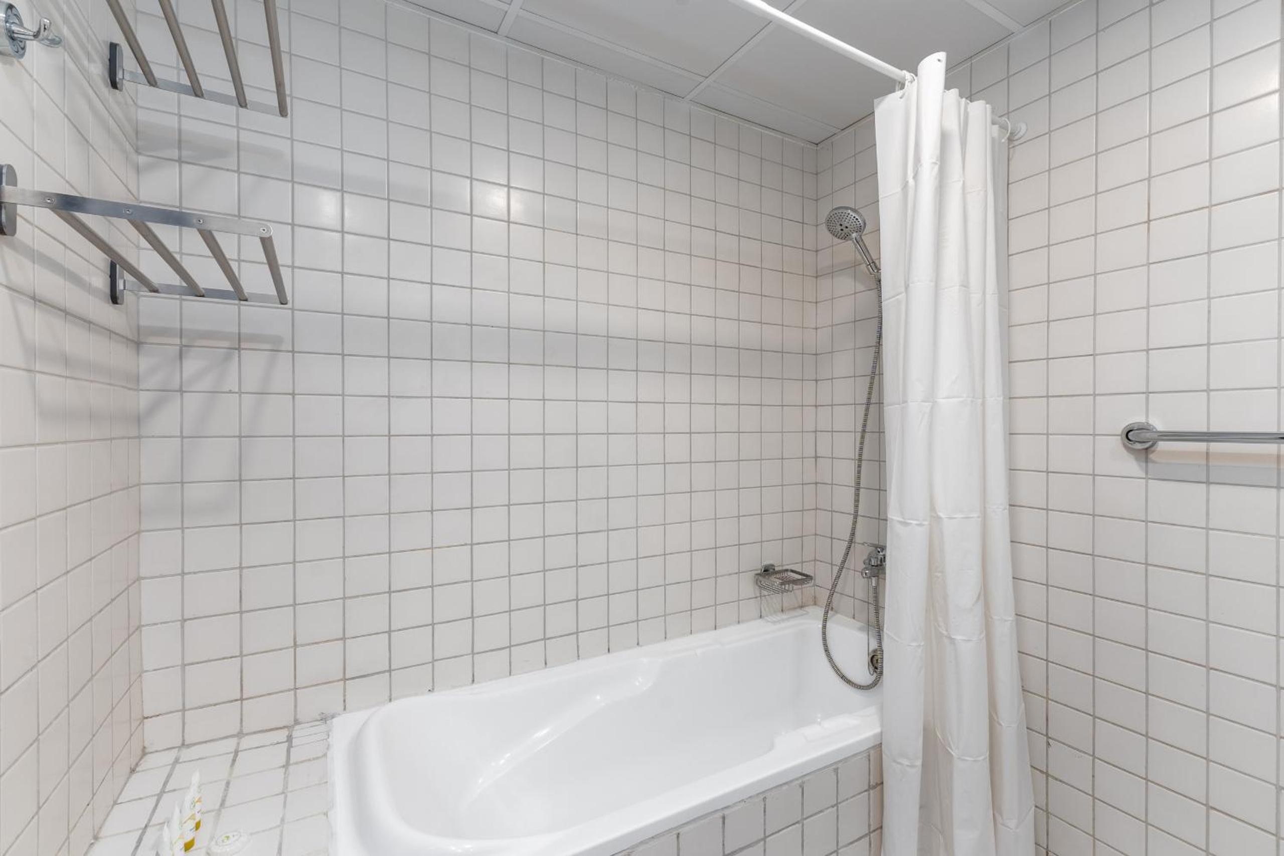 Marina Quays West, Dubai Marina - Mint Stay