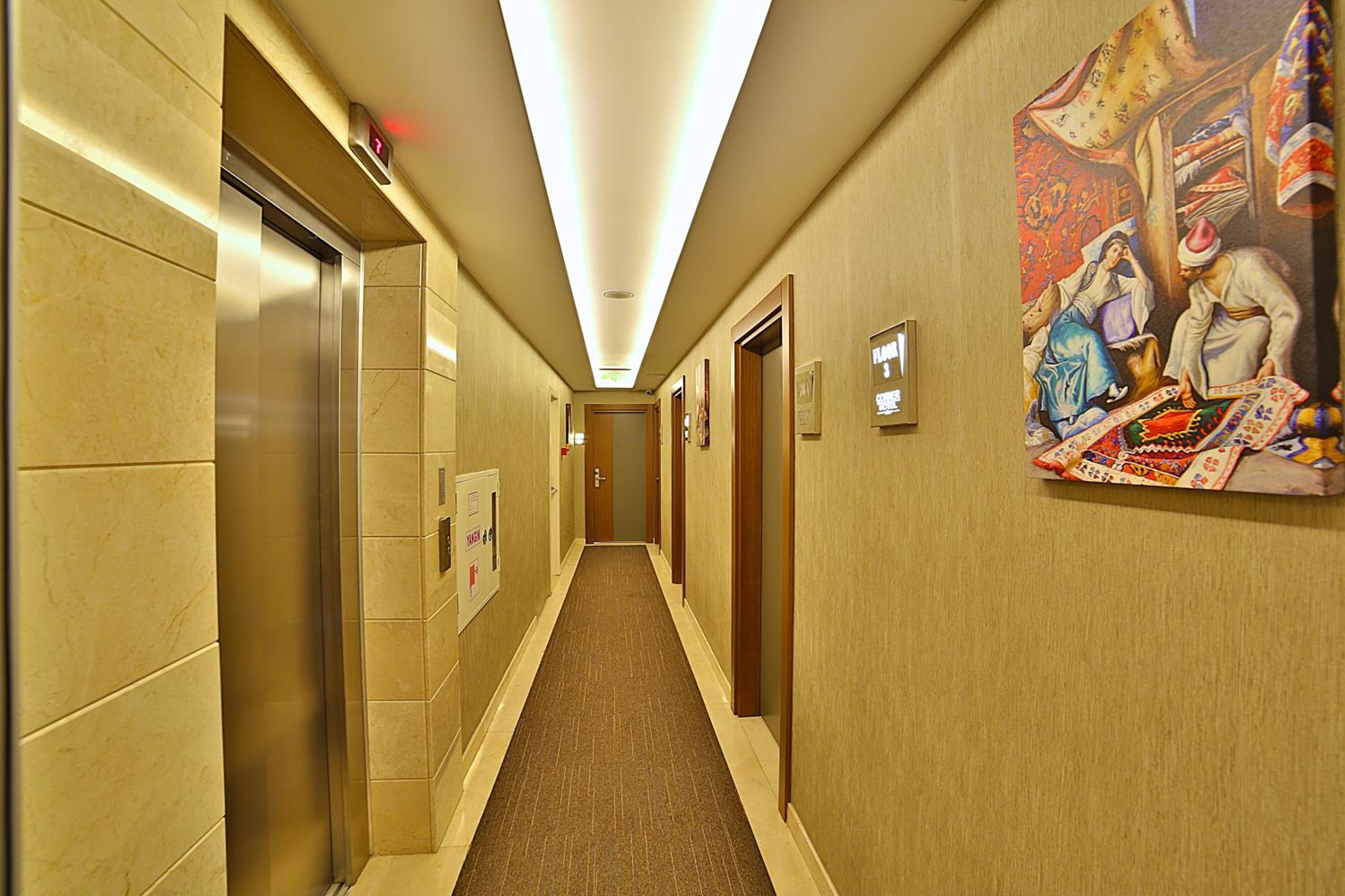 Corner Hotel Laleli - Image 16