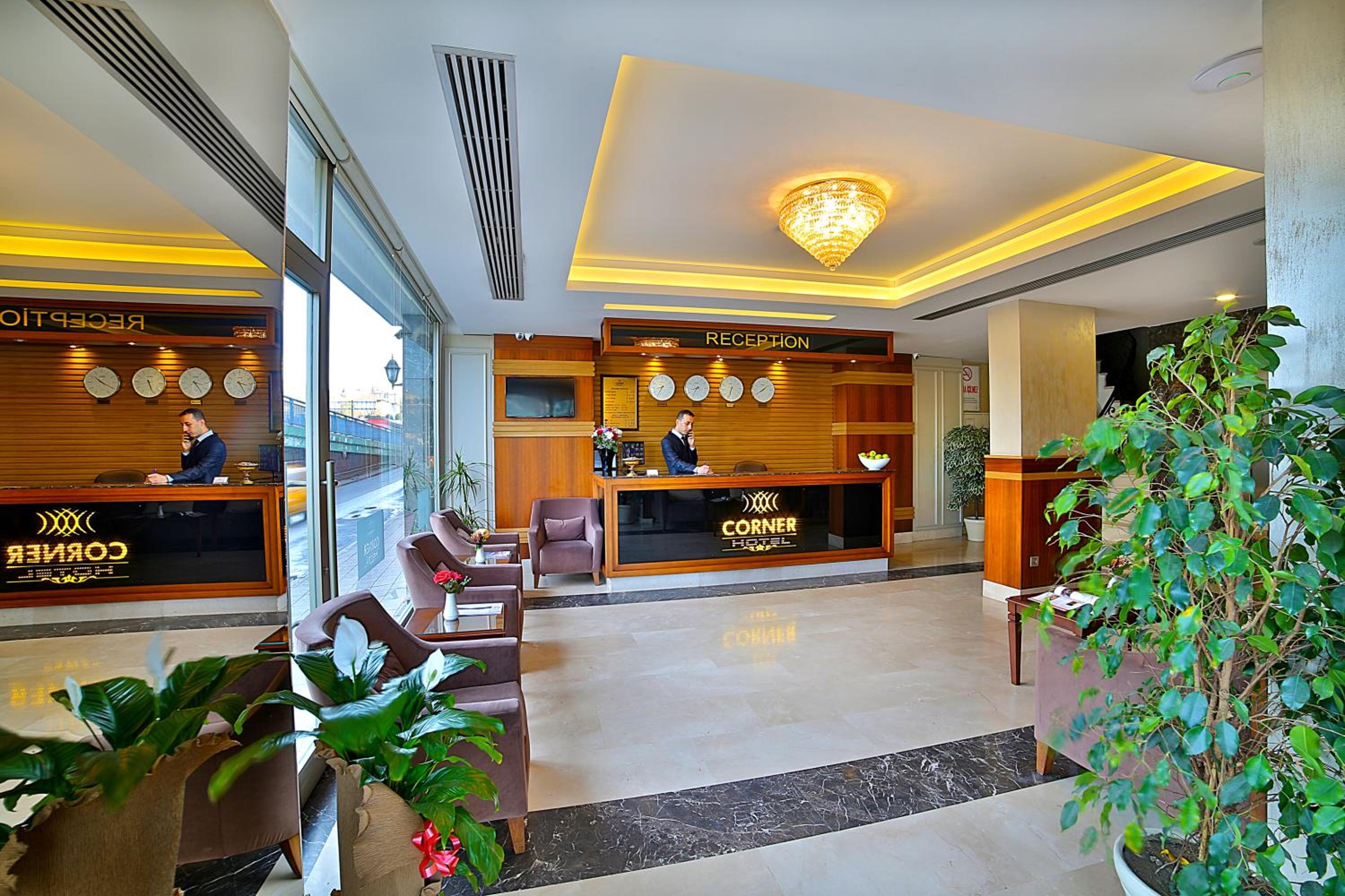 Corner Hotel Laleli - Image 18