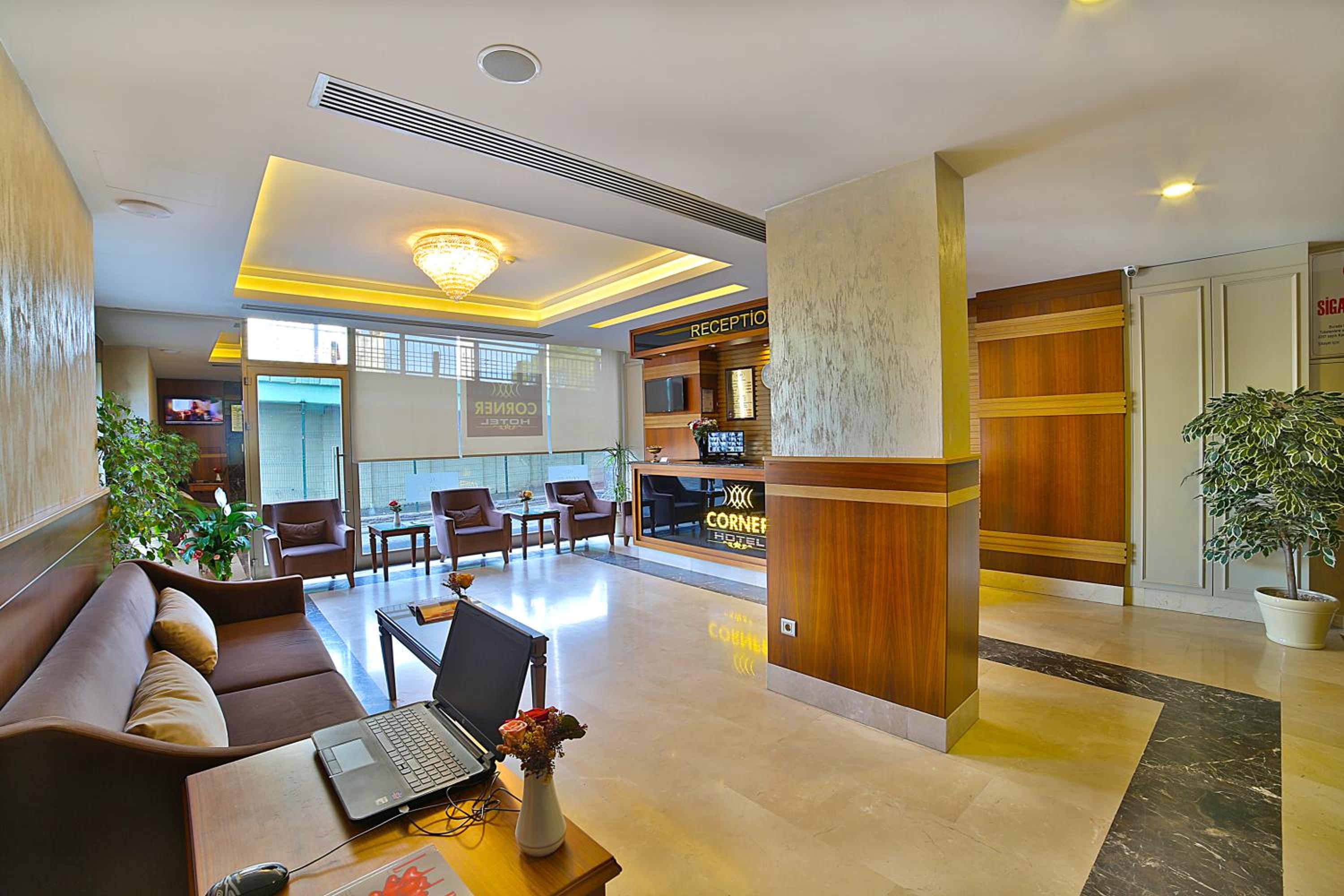 Corner Hotel Laleli - Image 17