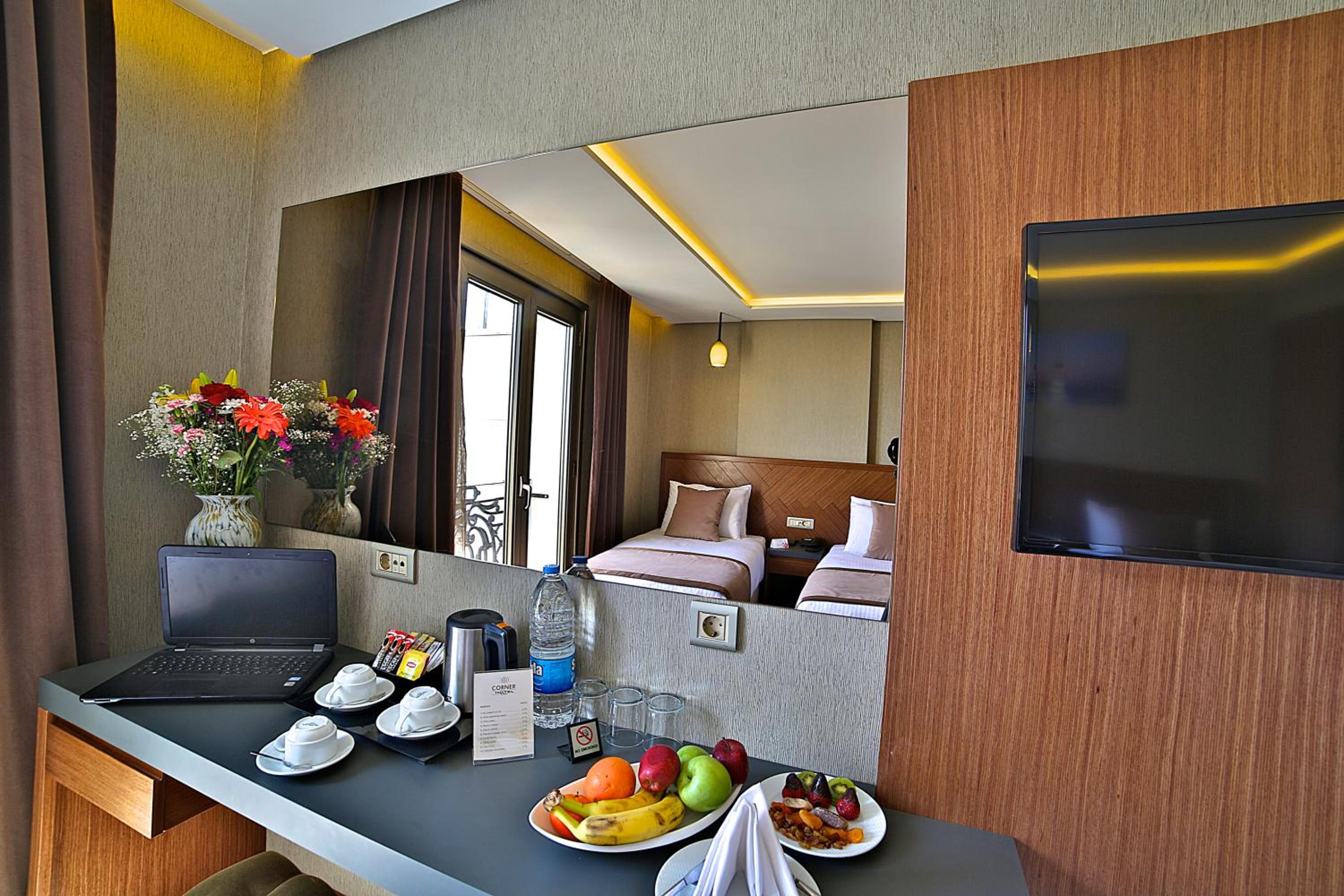 Corner Hotel Laleli - Image 20