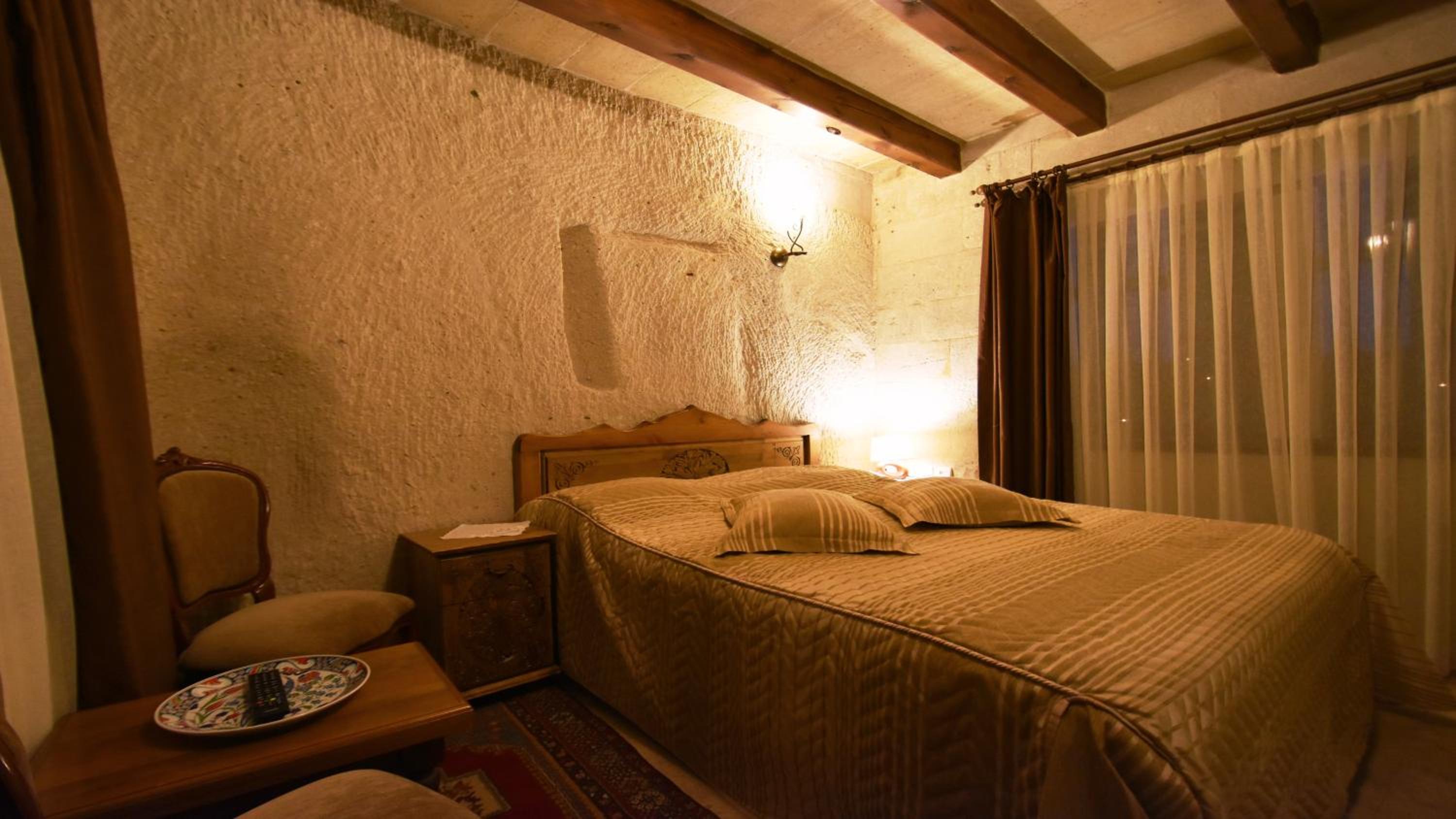 Harman Cave Hotel - Image 82