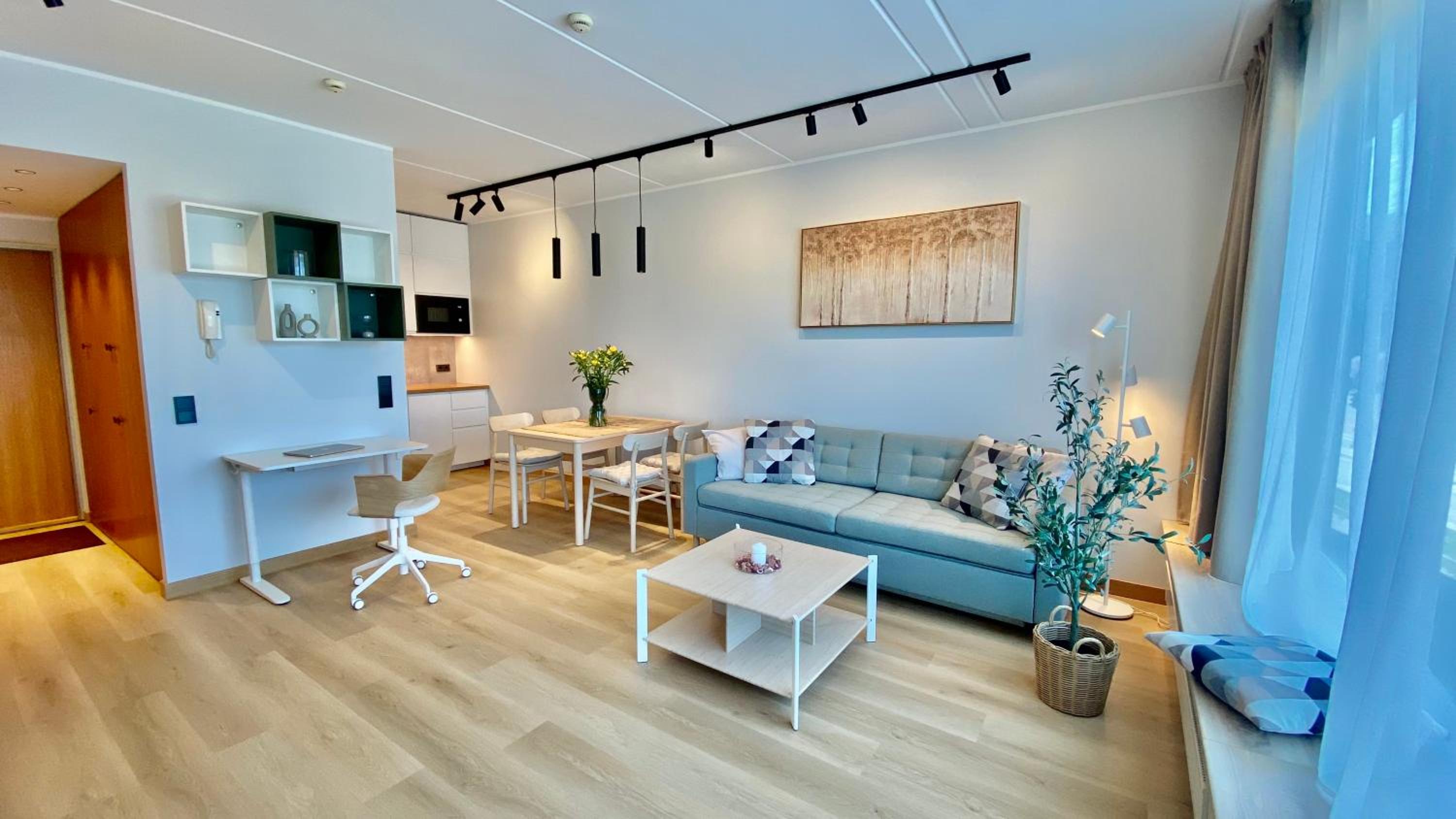 Lootsi Haven - Modern City Apartment with Free Parking