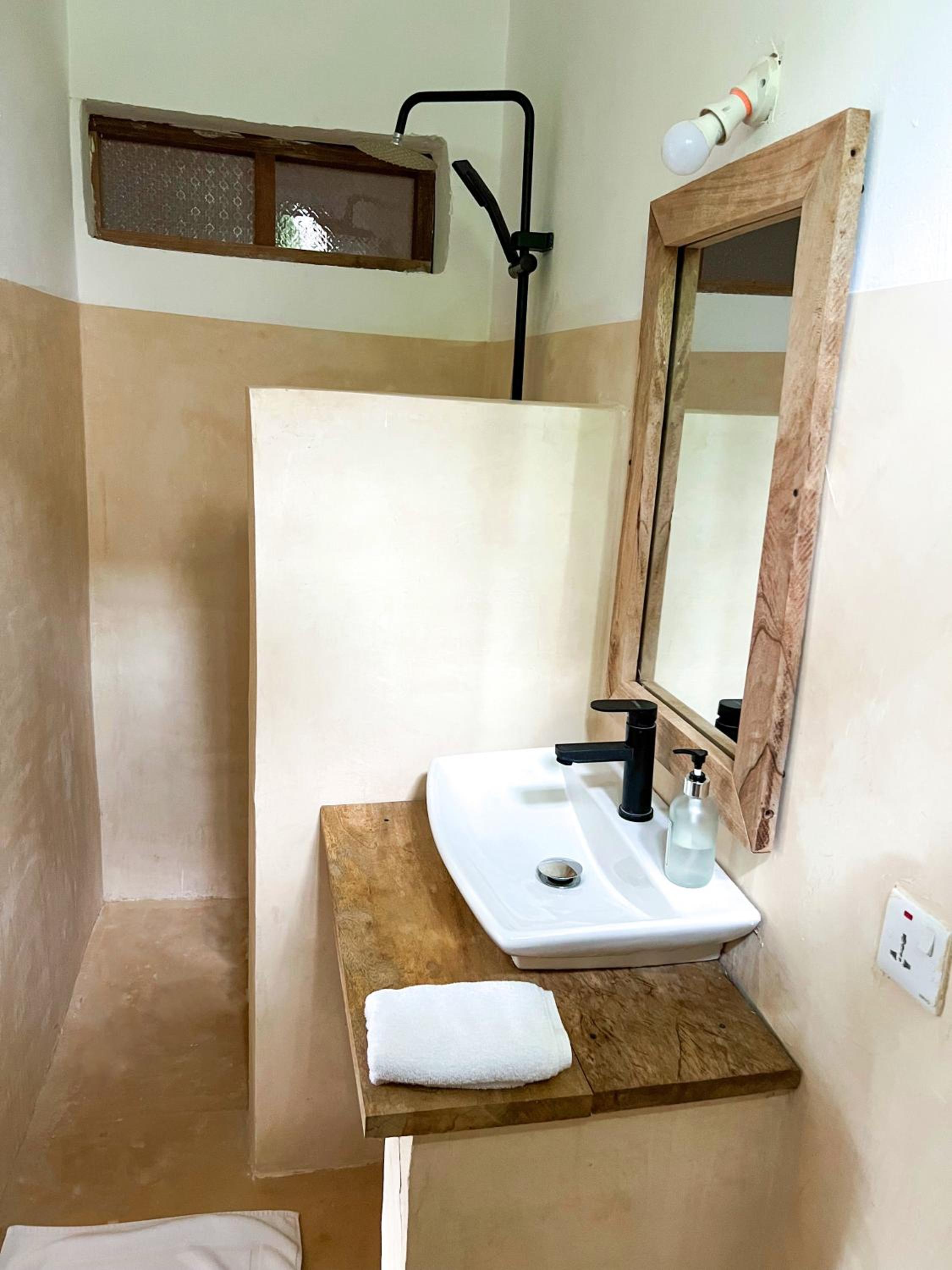 Tunda Lodge