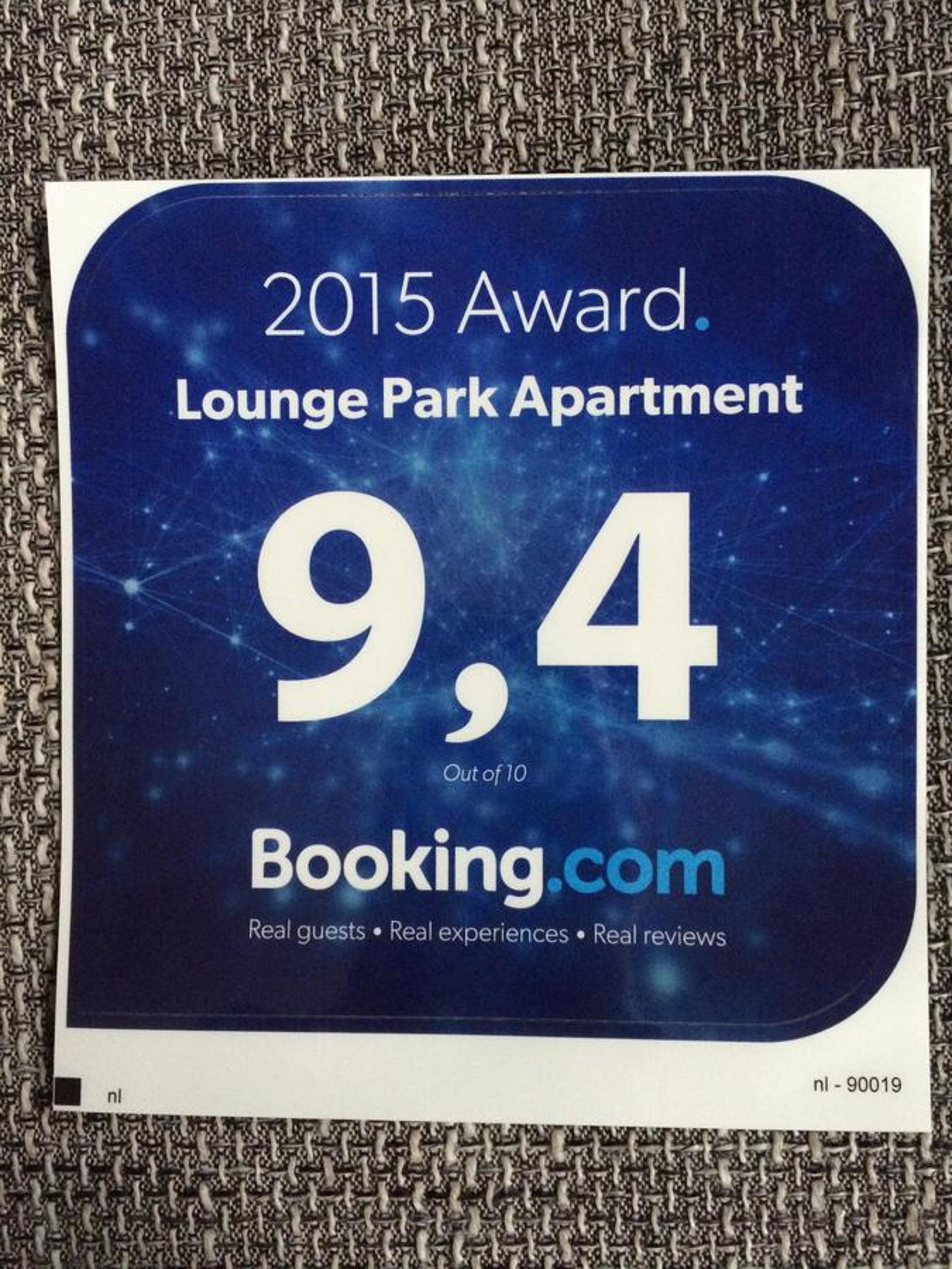 Lounge Park Apartment