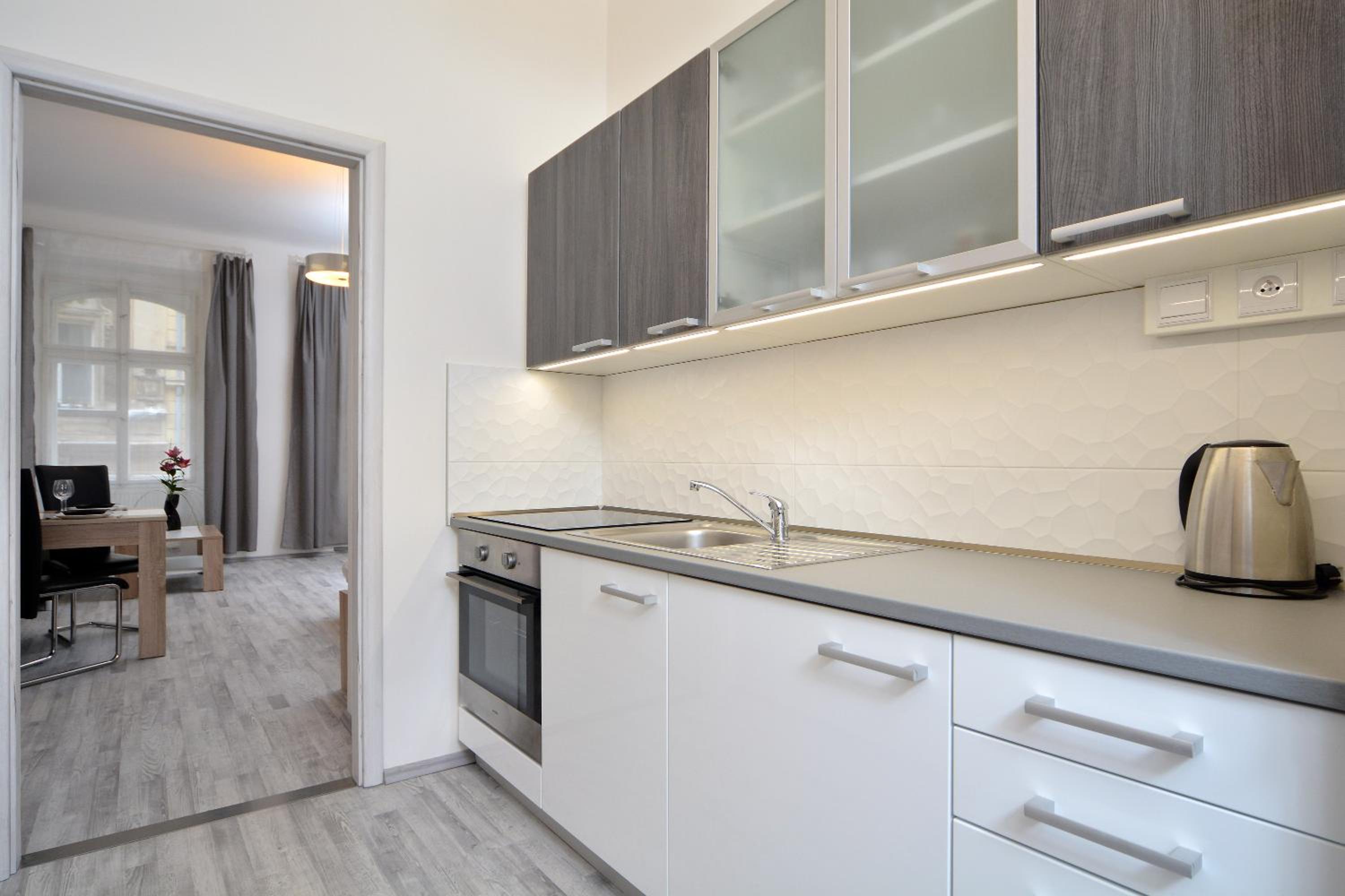 Navratilova Apartments