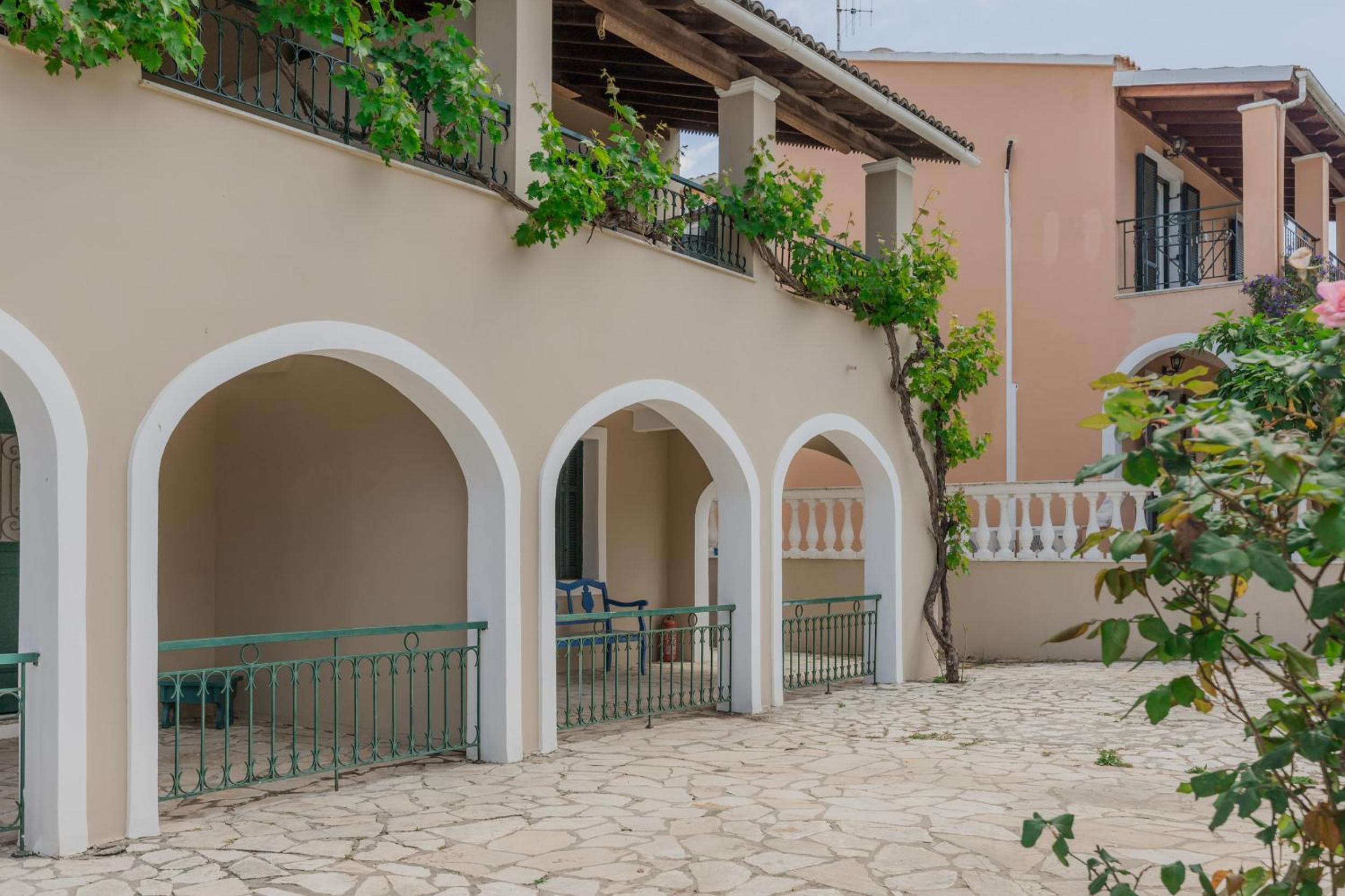 Vine House Apartments