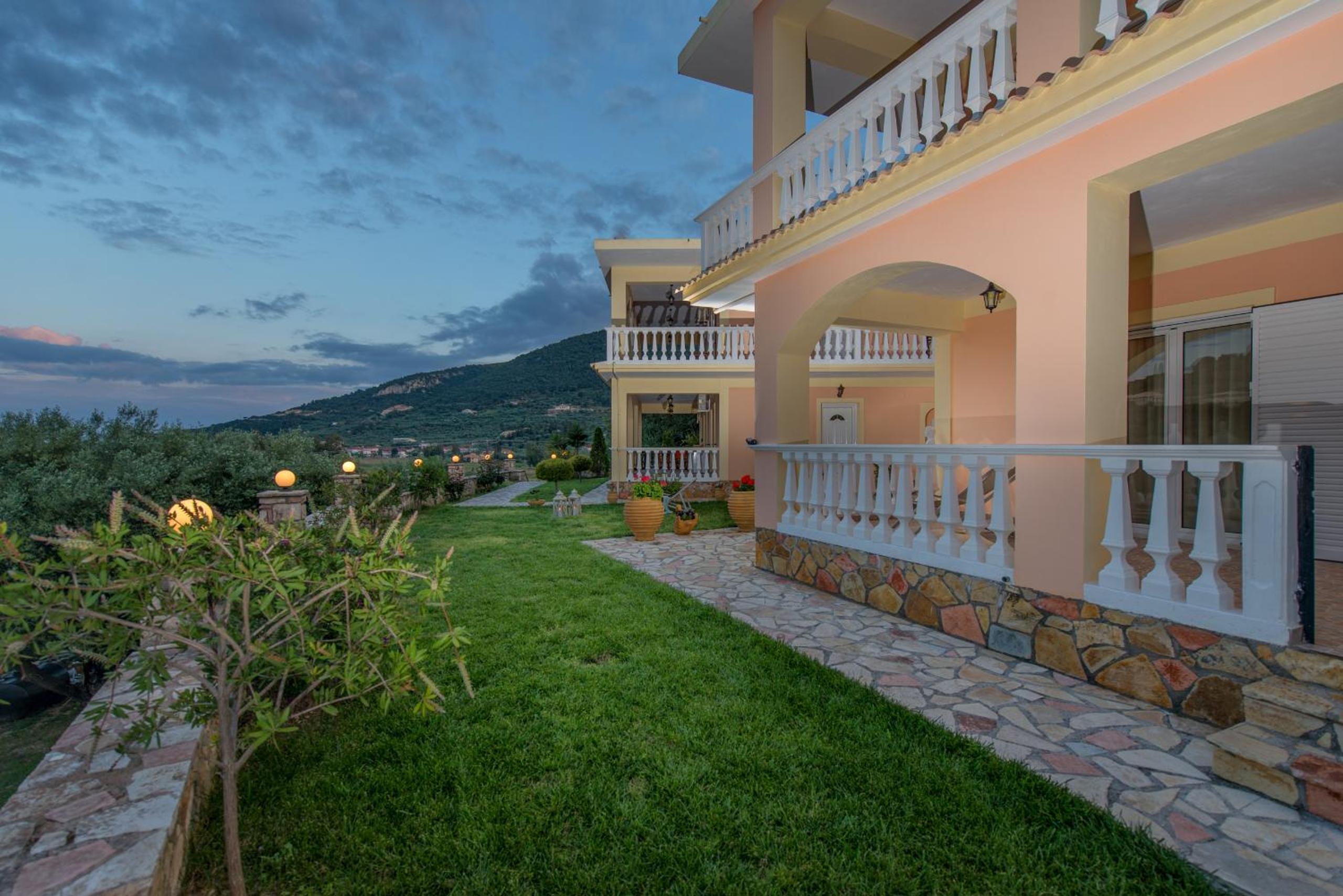 Gerovasis Apartments with Sea View