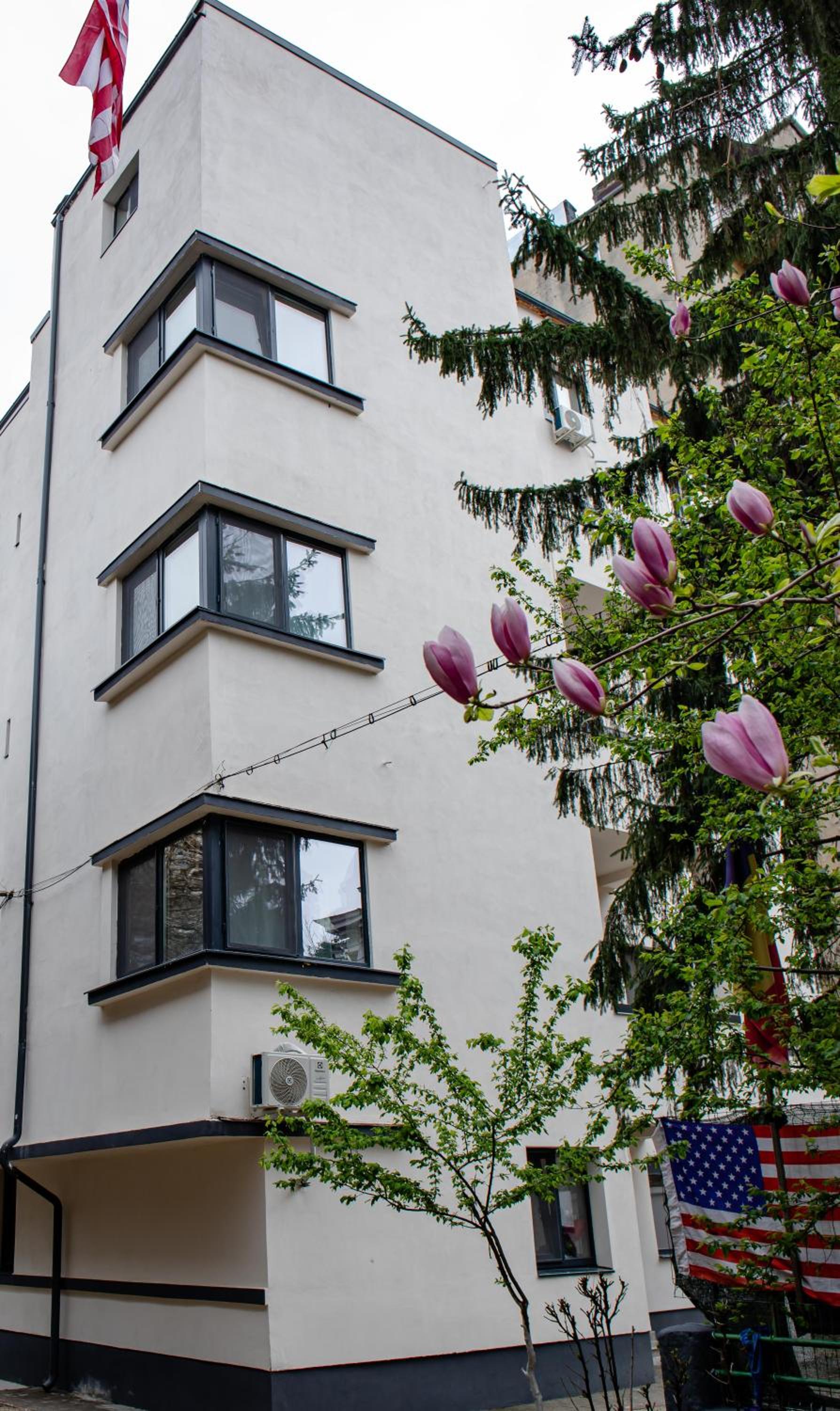 Beautiful new studios&apartments super central location