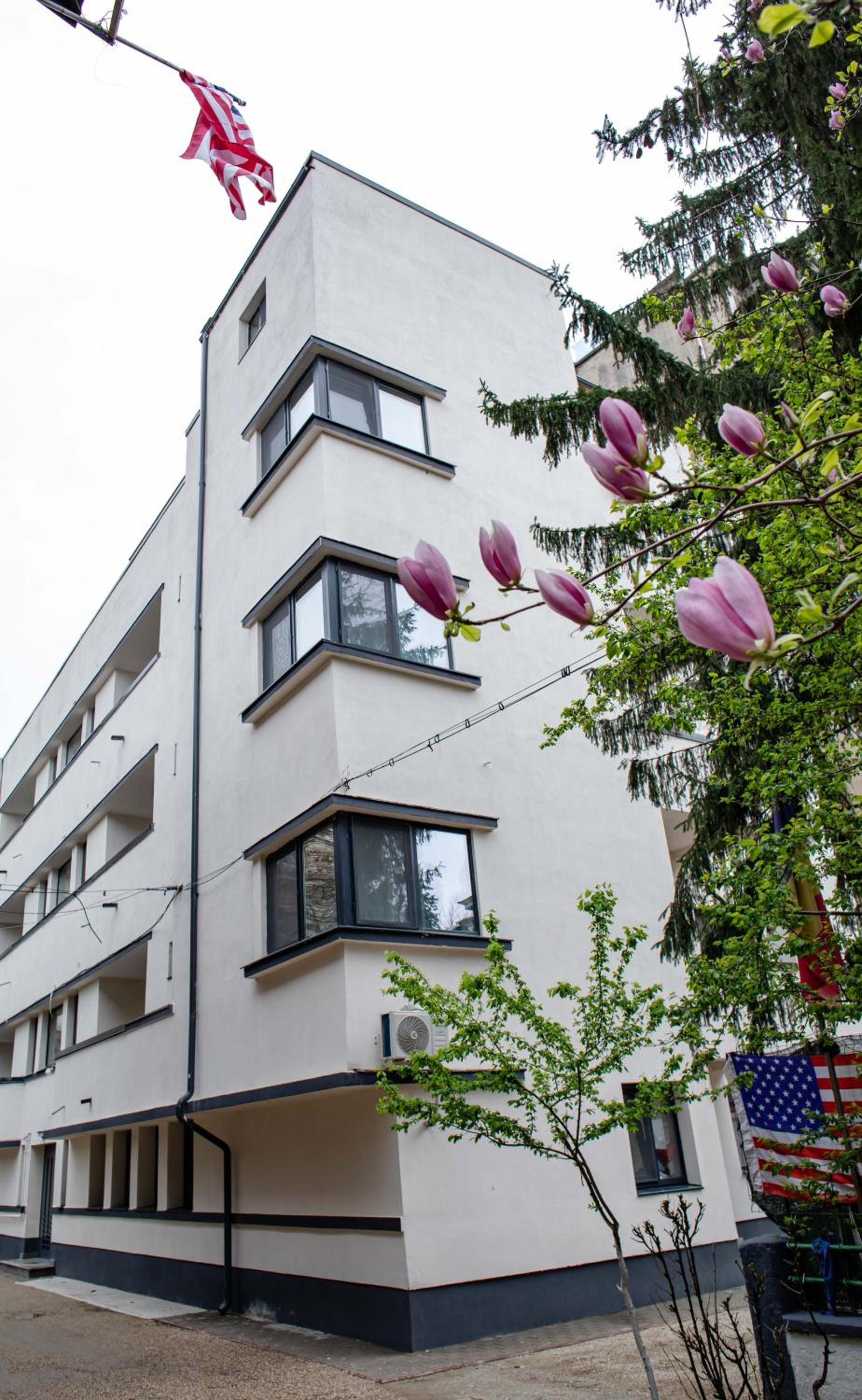 Beautiful new studios&apartments super central location