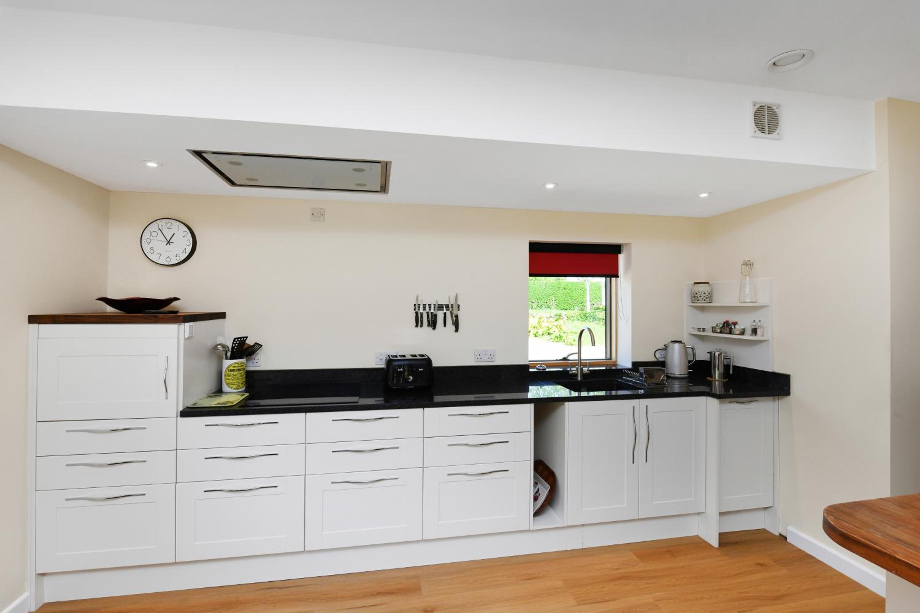 Eco 2-Bed Bungalow with Biodiverse Garden & Solar