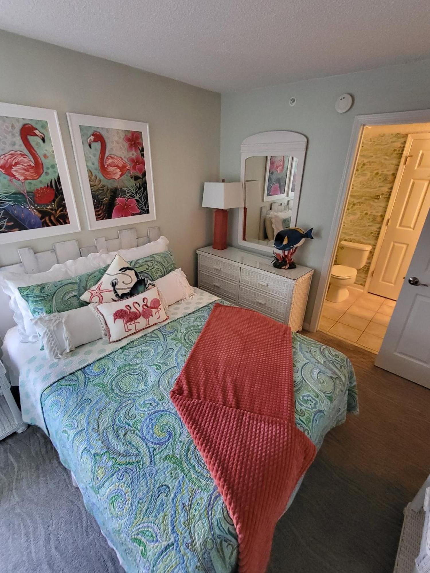 Ashworh 1001 Four Bedroom Condo Oceanfront 