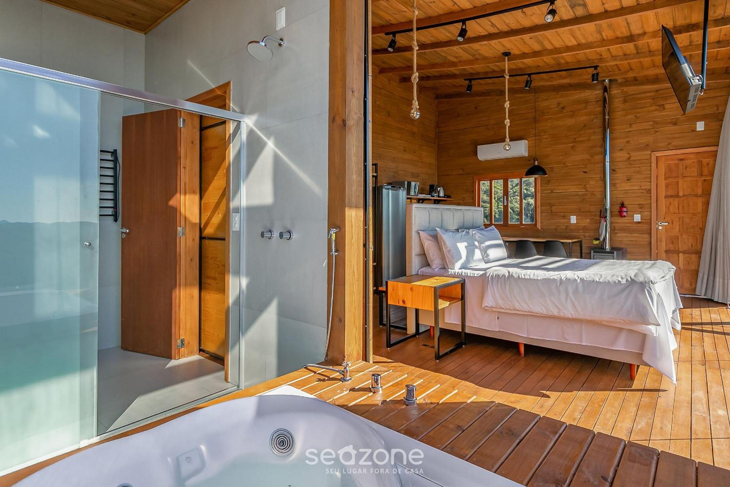 Cabin w/jacuzzi near Florianópolis VST014