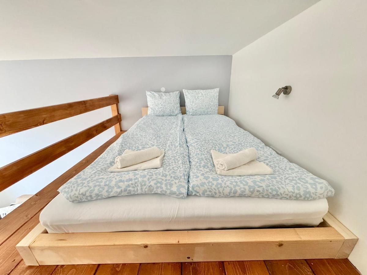 K87 Central Renovated 6BR