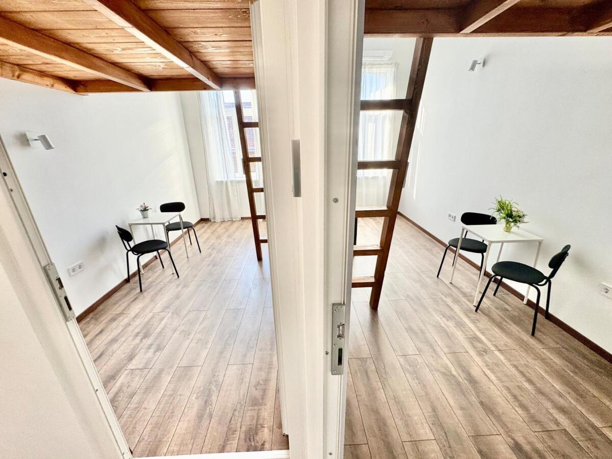 K87 Central Renovated 6BR