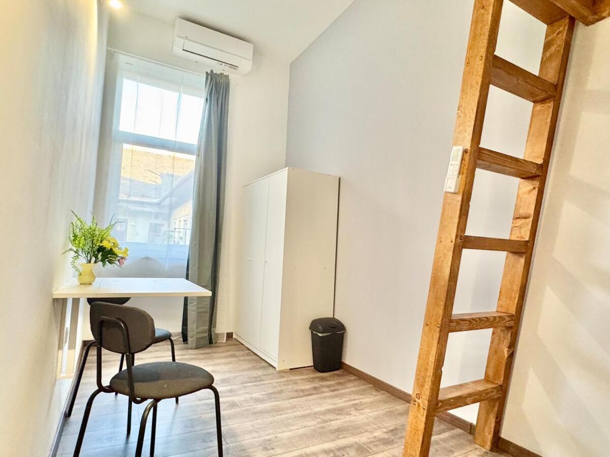 K87 Central Renovated 6BR