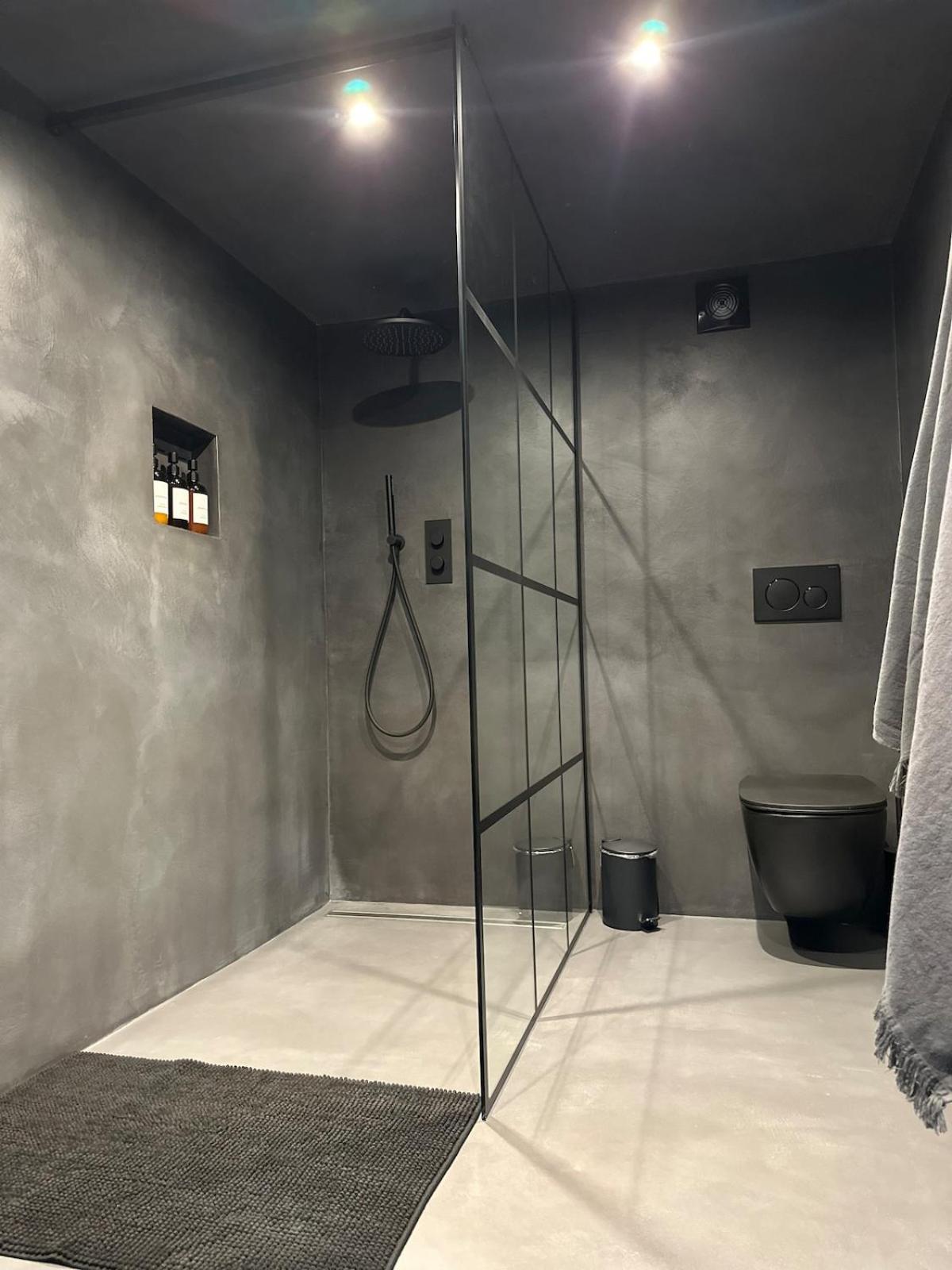 Le Garage de Charly Piscine, Sauna & Gym - Aux rêves des Champs