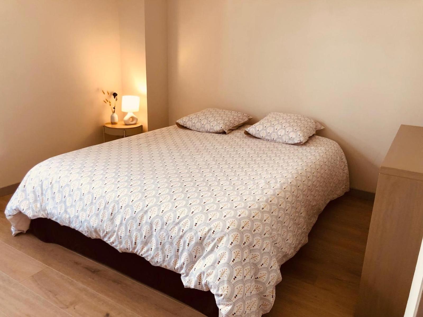 Maison moderne 3 chambres SPA-jacuzzi mai-septembre