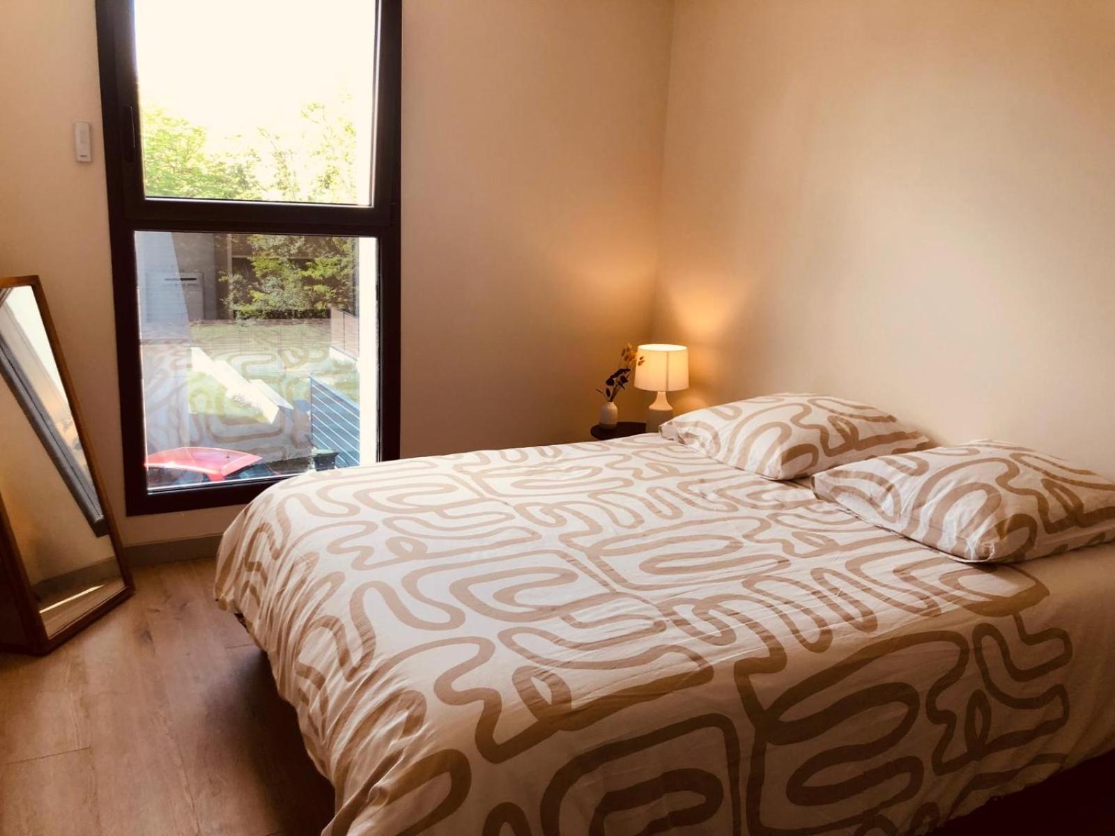 Maison moderne 3 chambres SPA-jacuzzi mai-septembre