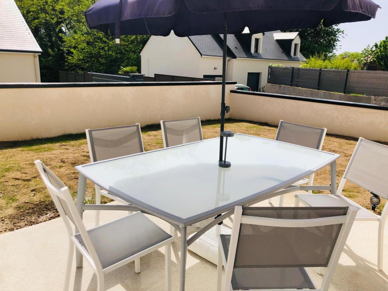 Maison moderne 3 chambres SPA-jacuzzi mai-septembre
