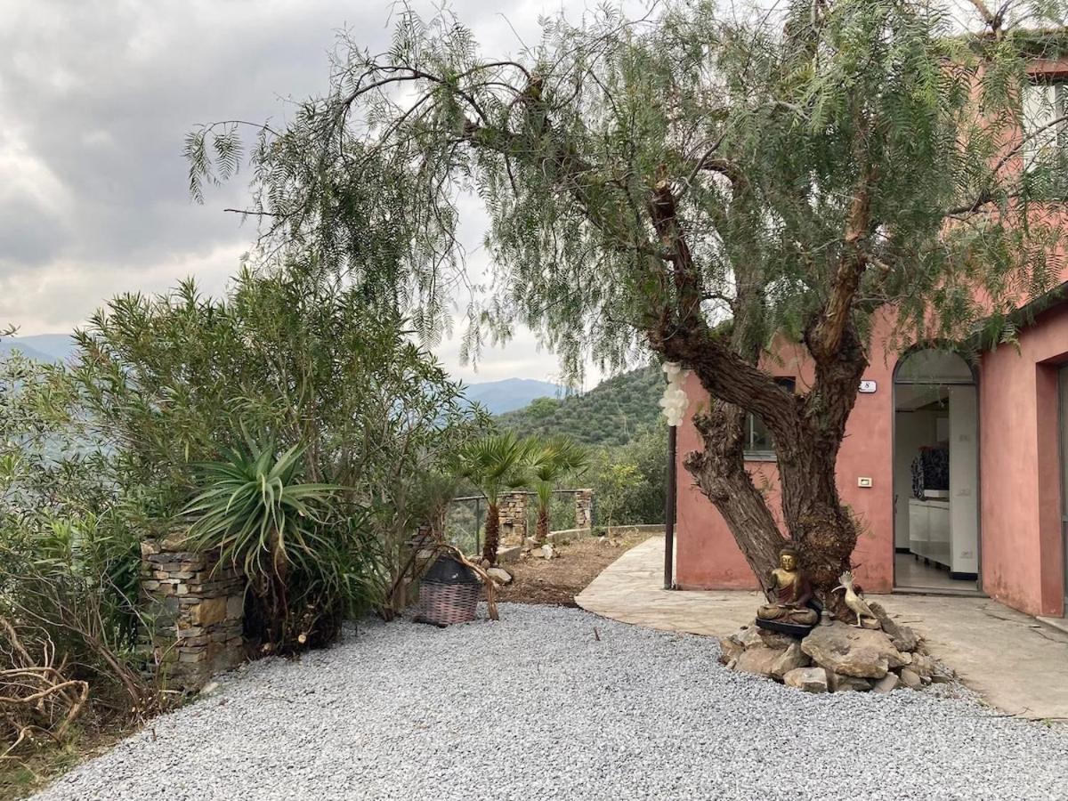 HOST4U - VILLA CUCCARELLO with Stunning View on The Valley