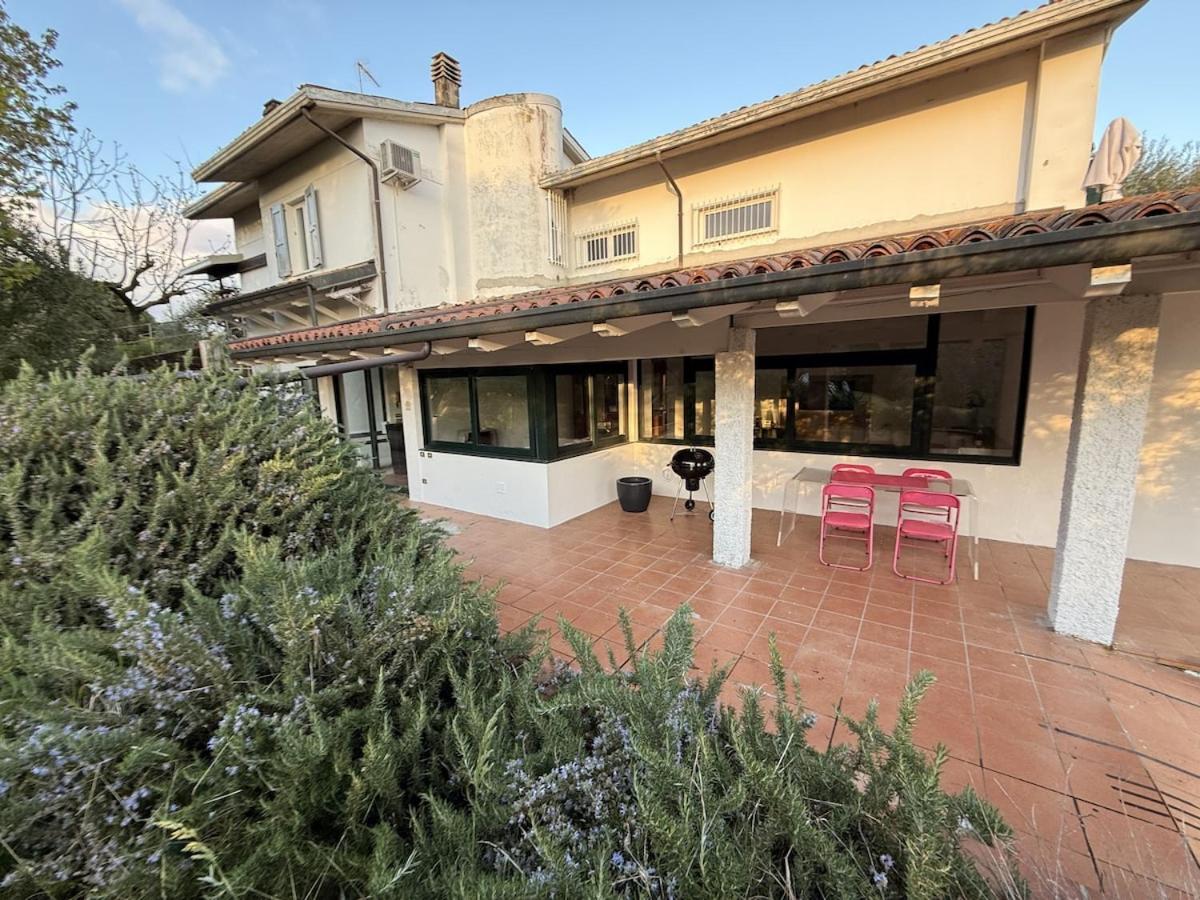 HOST4U - PAOLETTE Oasi Verde di Piacere a pochi minuti dal Lago di Garda