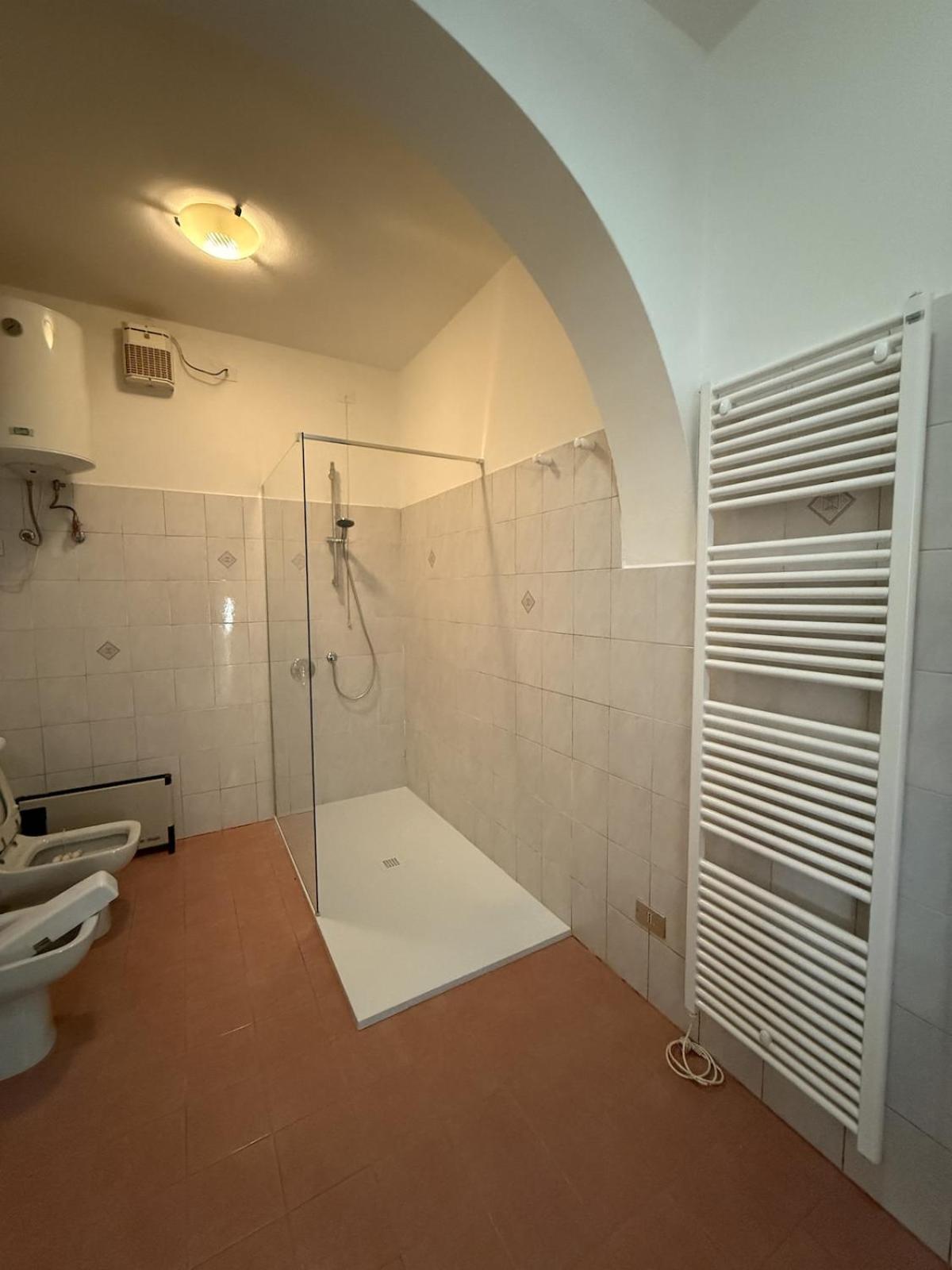 HOST4U - PAOLETTE Oasi Verde di Piacere a pochi minuti dal Lago di Garda