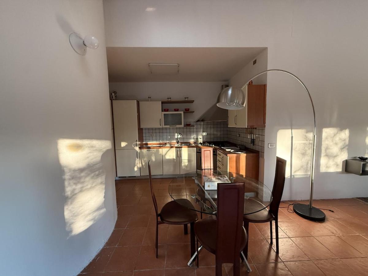 HOST4U - PAOLETTE Oasi Verde di Piacere a pochi minuti dal Lago di Garda