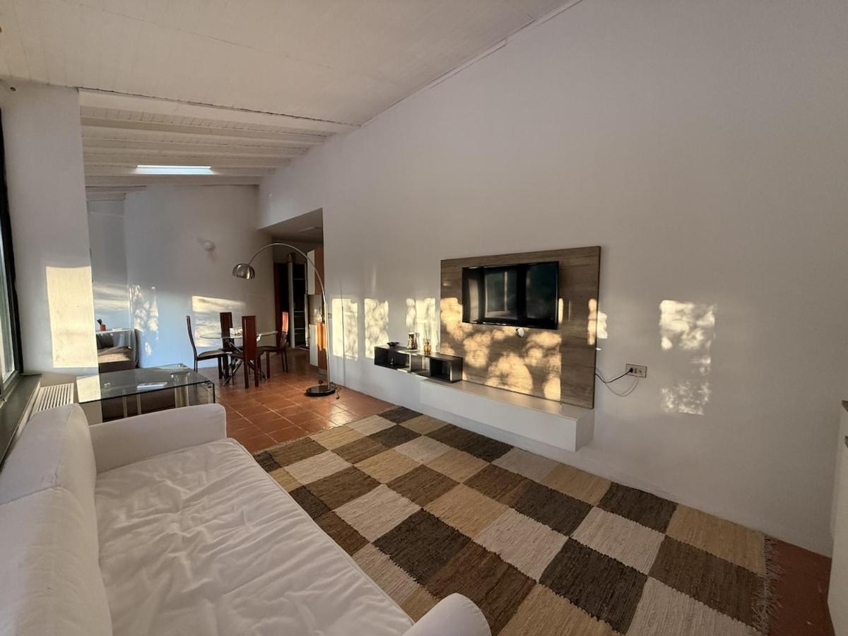 HOST4U - PAOLETTE Oasi Verde di Piacere a pochi minuti dal Lago di Garda