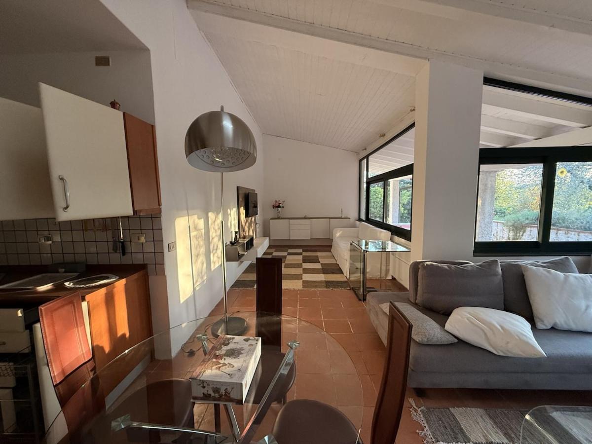 HOST4U - PAOLETTE Oasi Verde di Piacere a pochi minuti dal Lago di Garda