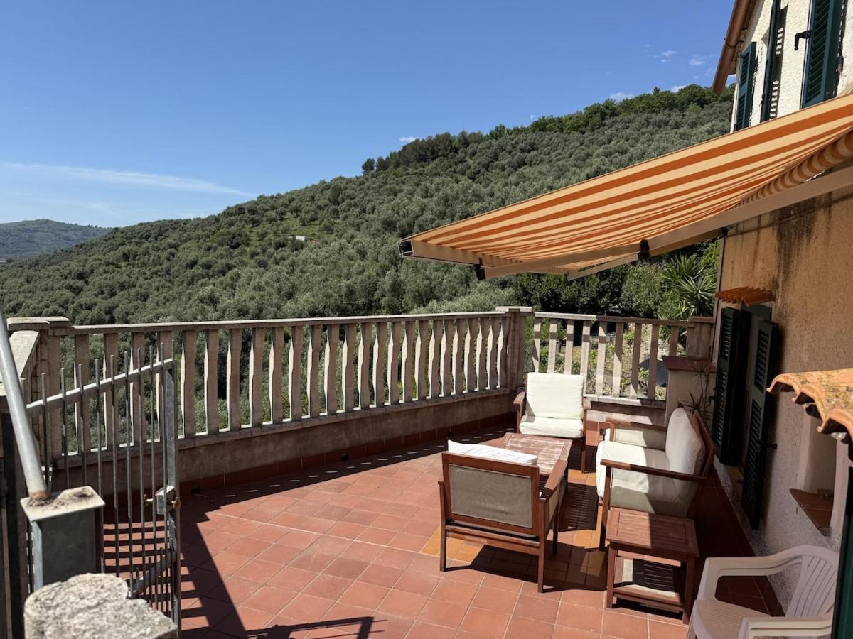 HOST4U - Cozy Terraced House with Beautiful View on the Olives Valley