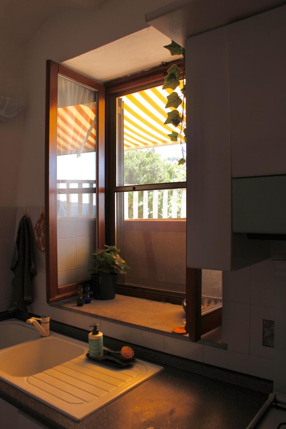 HOST4U - Cozy Terraced House with Beautiful View on the Olives Valley