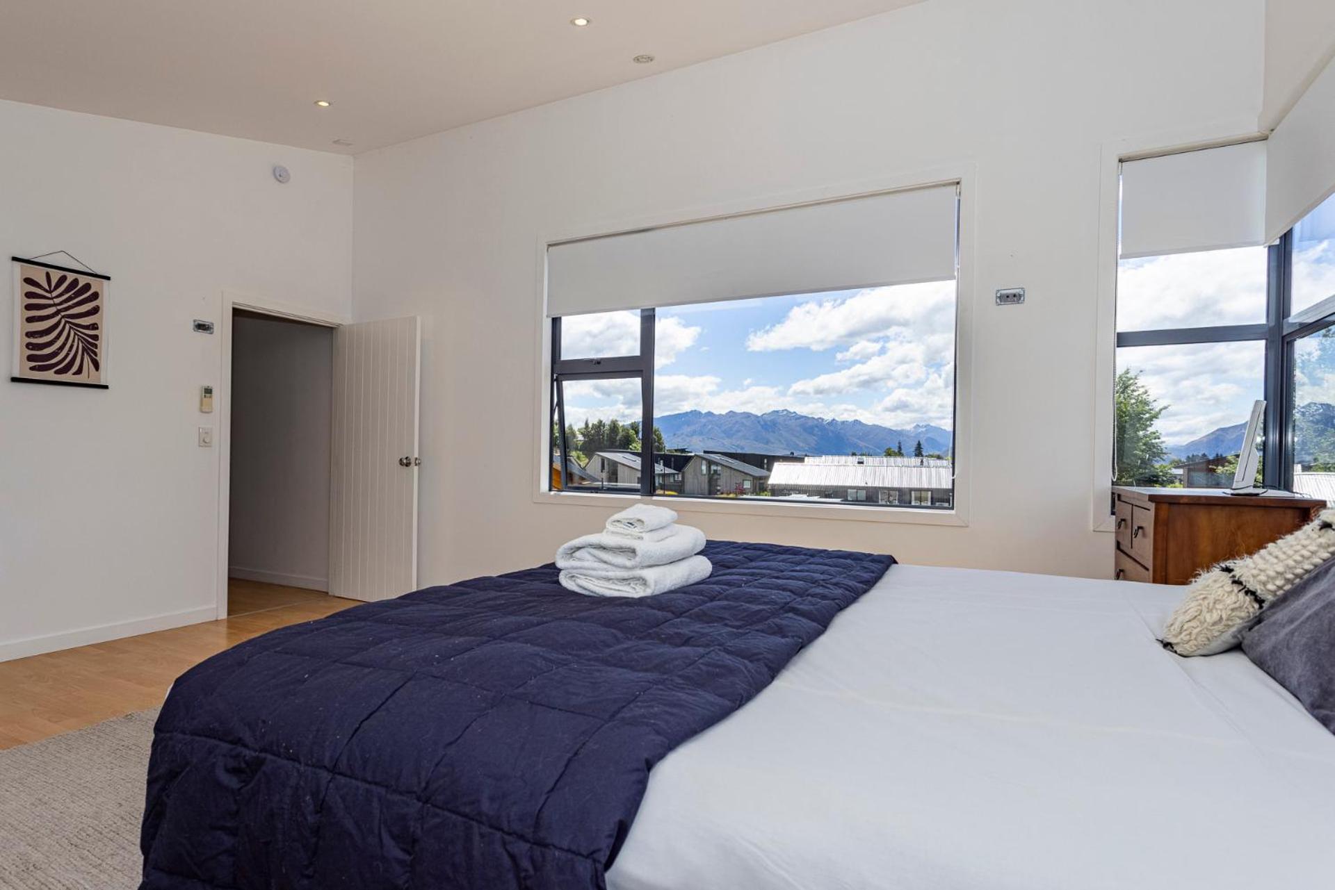 Wanaka Retreat Sauna & Mountain Views