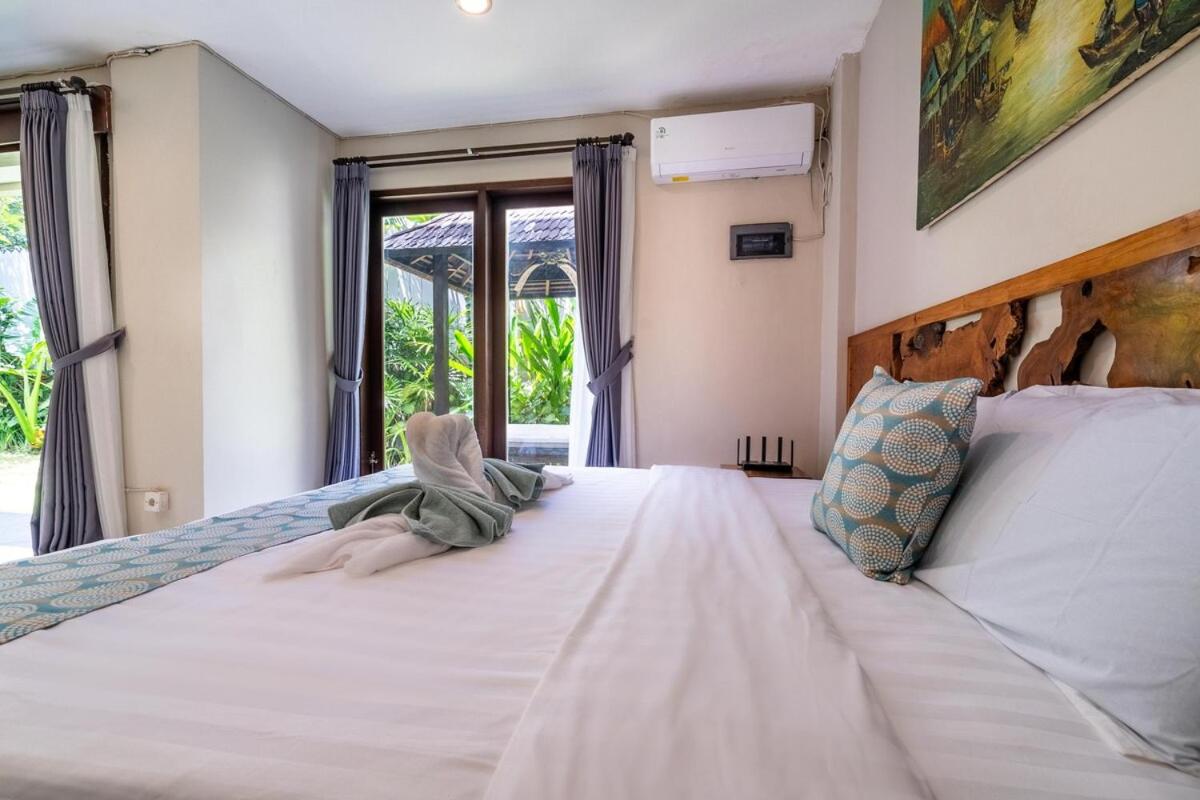 Massive 3BR Luxury Pool Mansion in Perrerenan