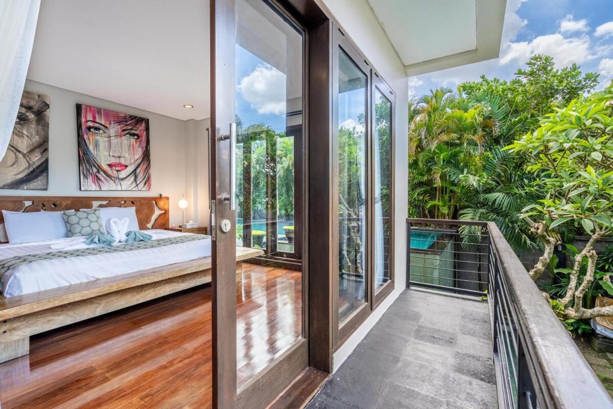 Massive 3BR Luxury Pool Mansion in Perrerenan